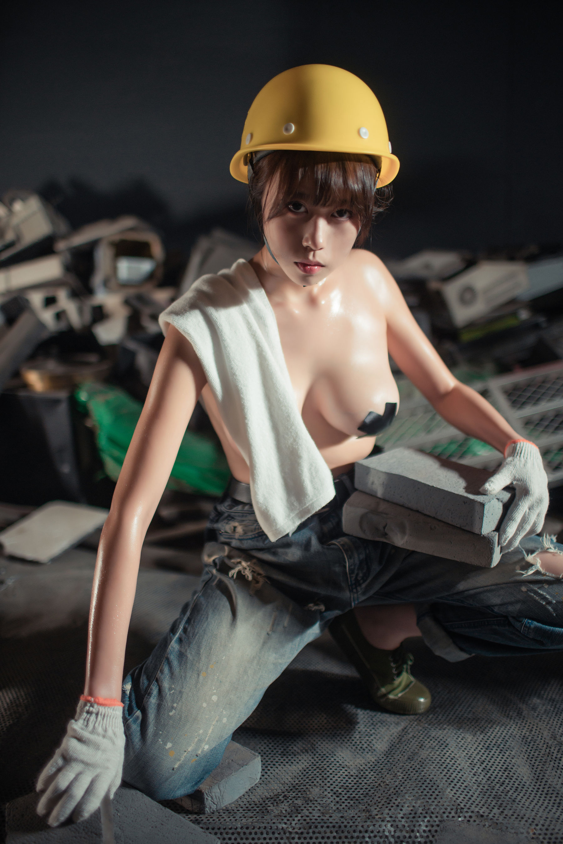 [Cosplay写真] 萌妹奈汐酱nice – 咱们工人有力量 [35P]-66COS