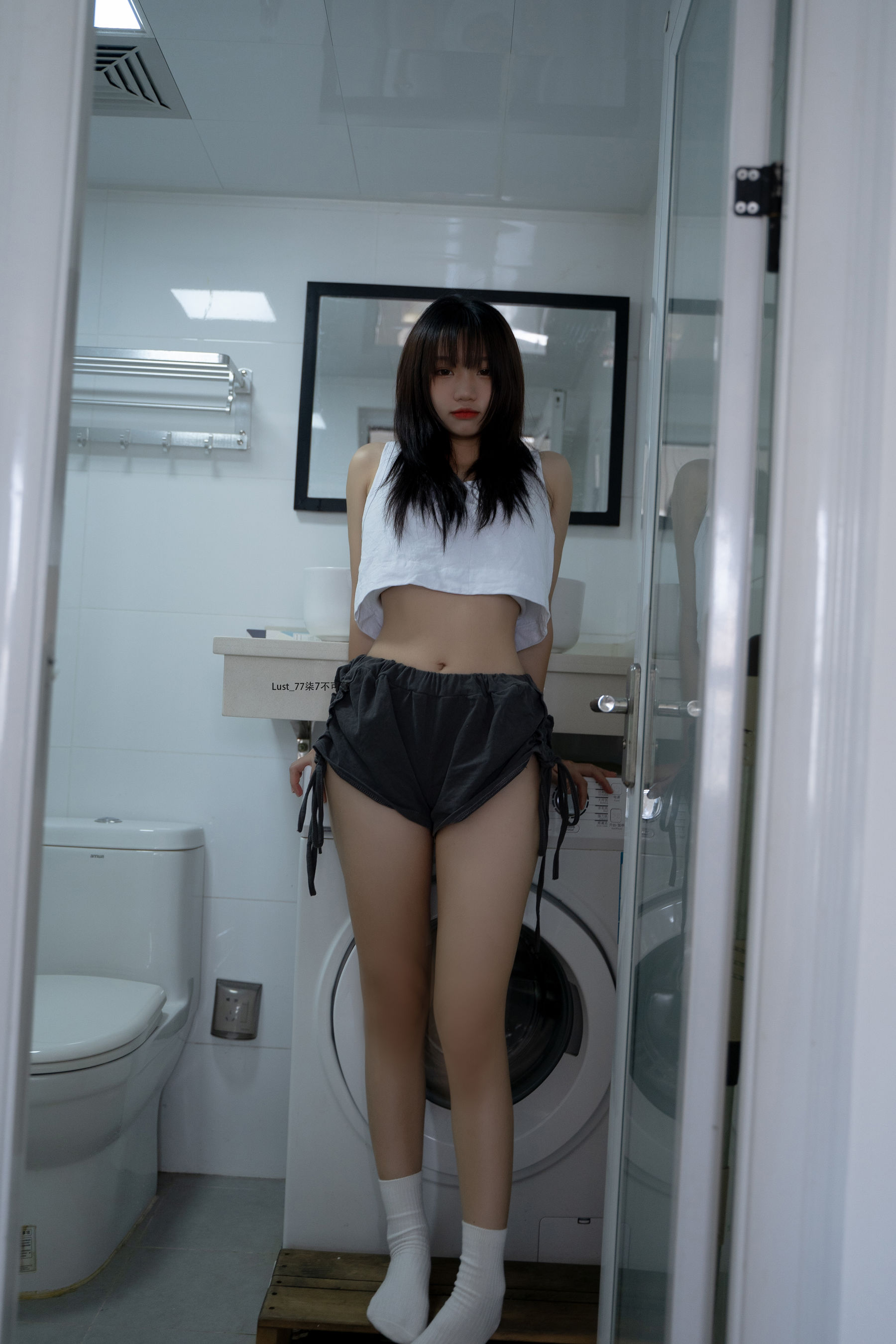 动漫博主柒柒要乖哦 – 初恋背心 [111P]-66COS