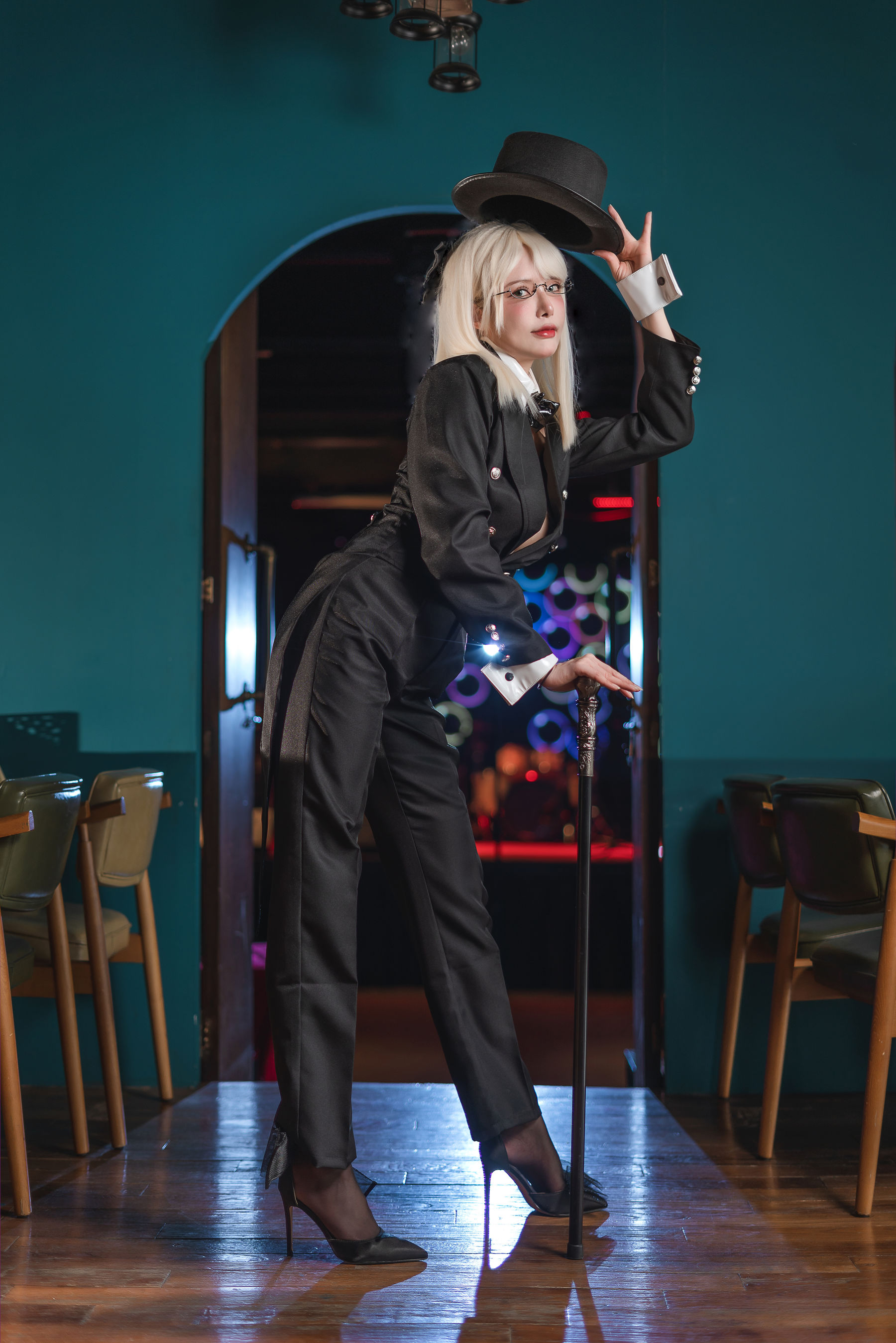 秋和柯基(夏小秋秋秋) – 舞台秀 [49P]-66COS