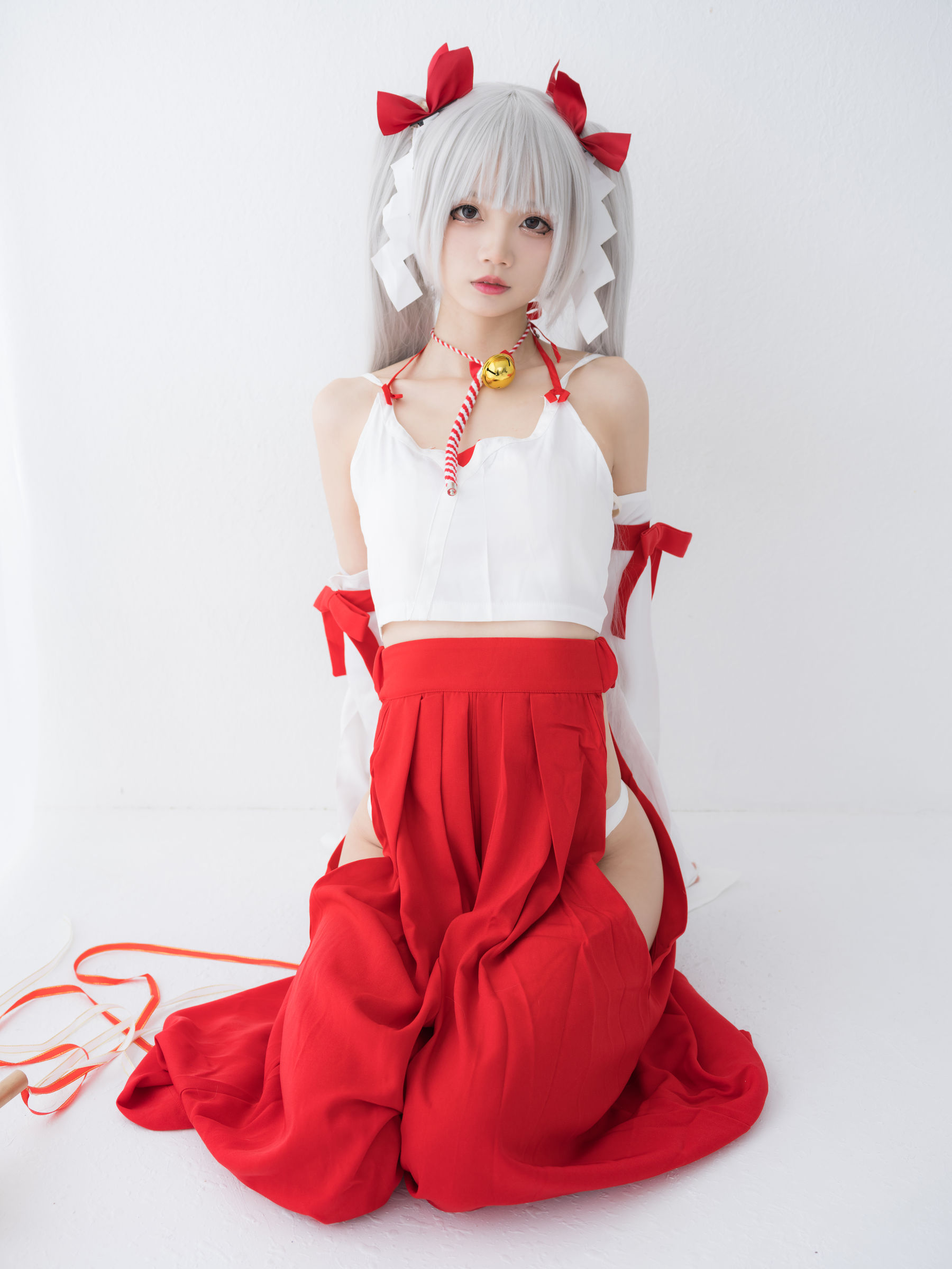 清纯少女五更百鬼 – 女巫 [14P]-66COS