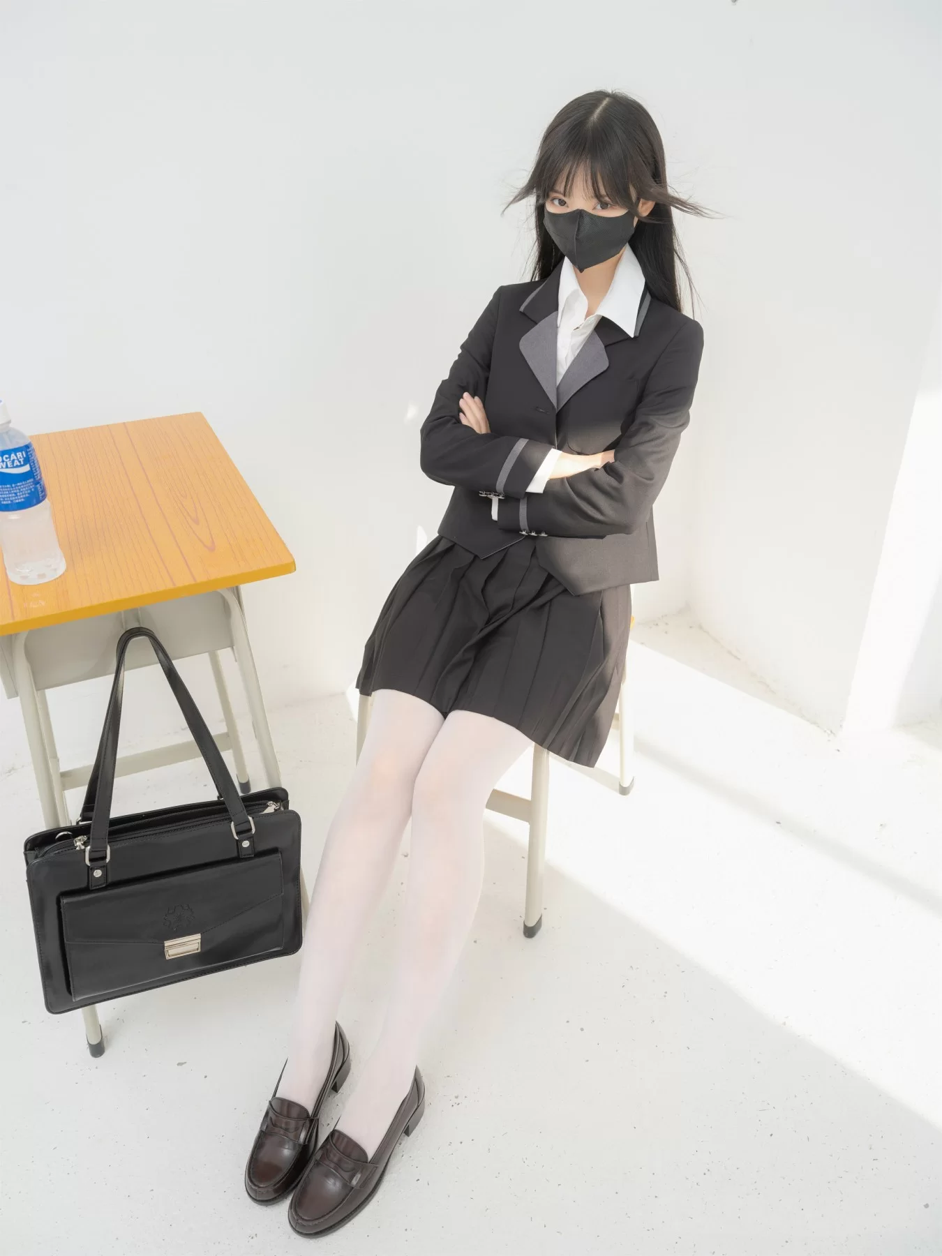 紧急企划 – 内部 见希 职员 [59P]-66COS