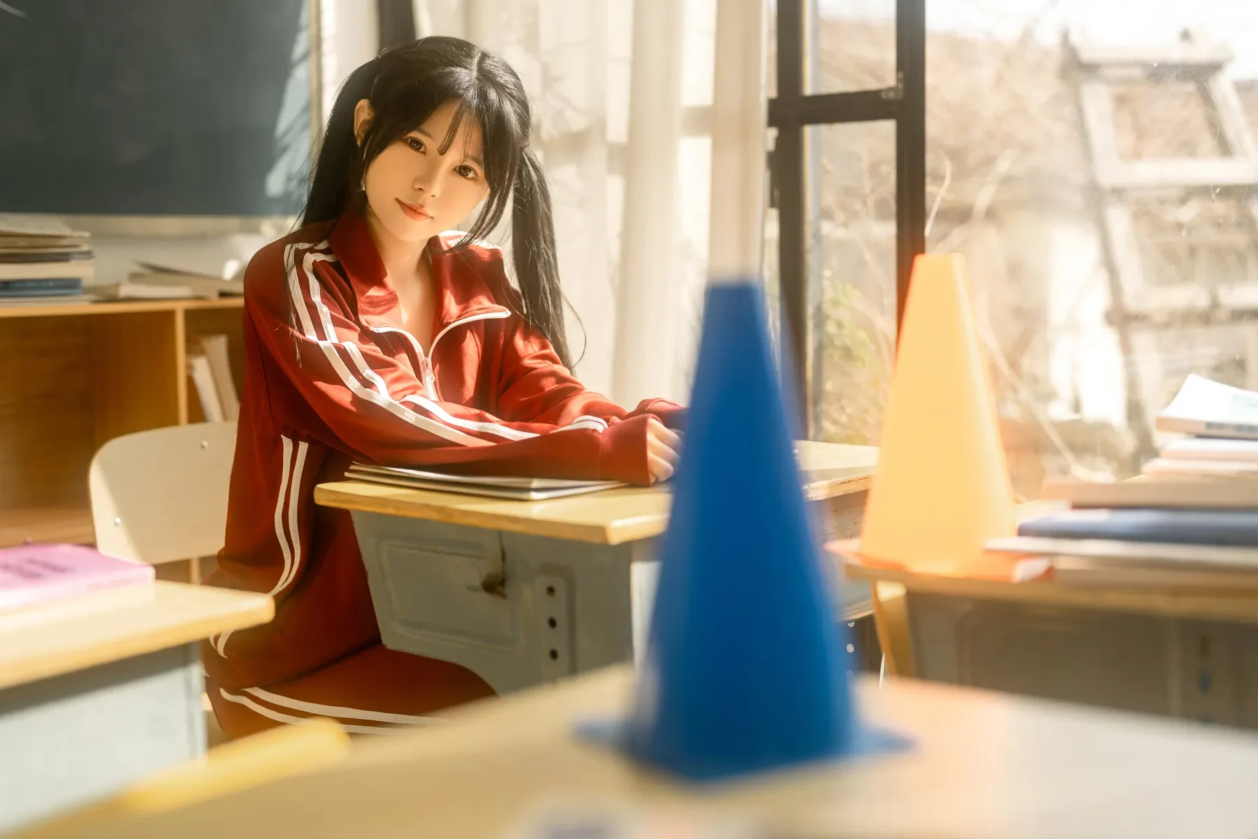 rua阮阮 – 课间阳光-红色校服 [42P]-66COS