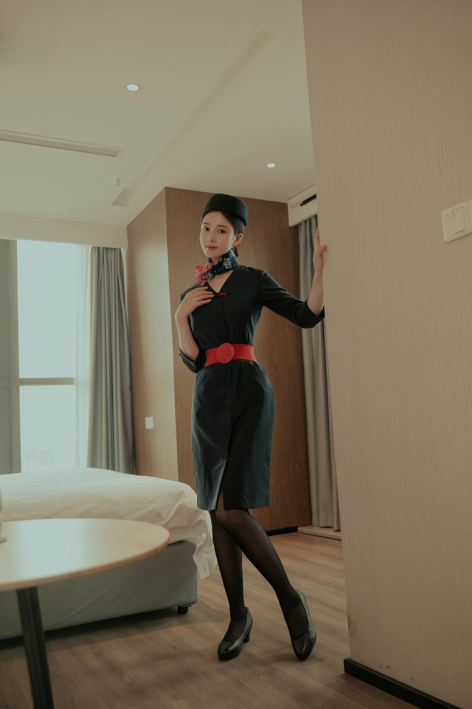 年年Nnian – 空姐酒店篇 [45P]-66COS