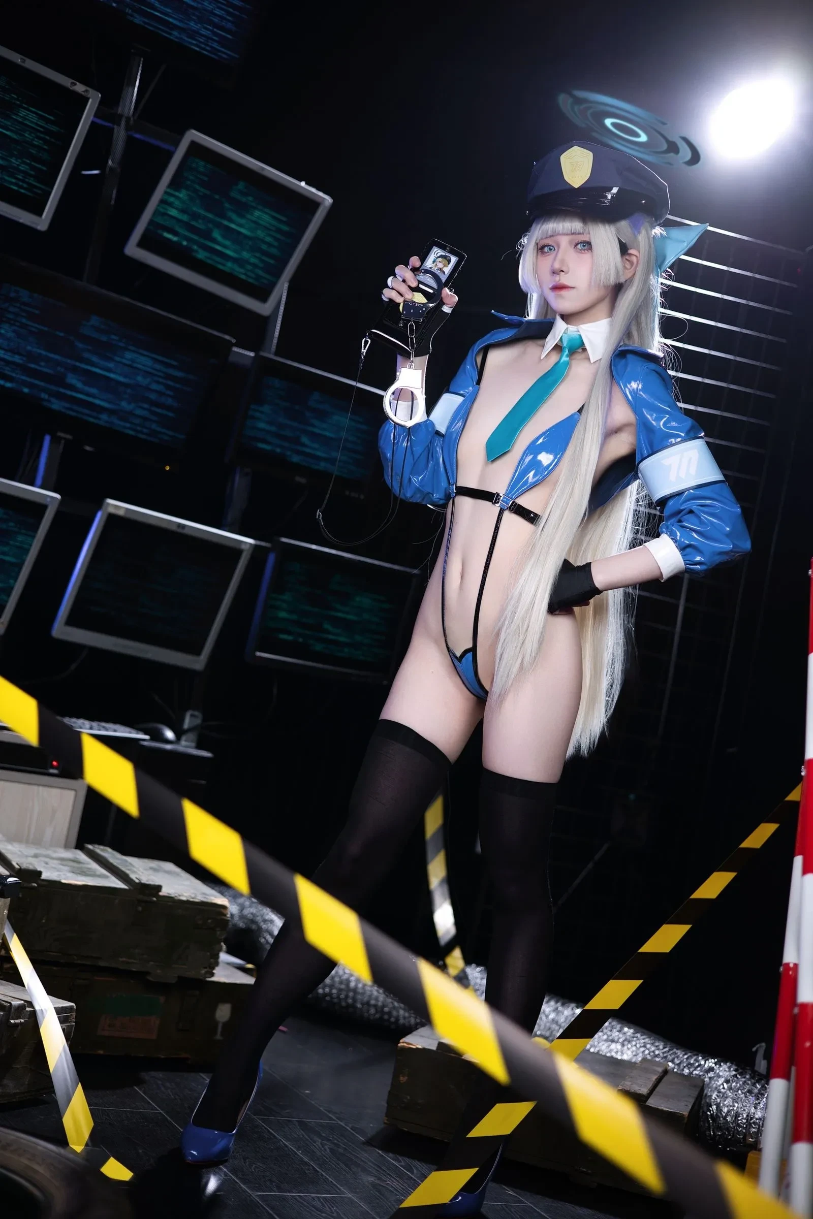 双木扶苏 – 碧蓝档案 飞鸟马时 警察ver [51P]-66COS