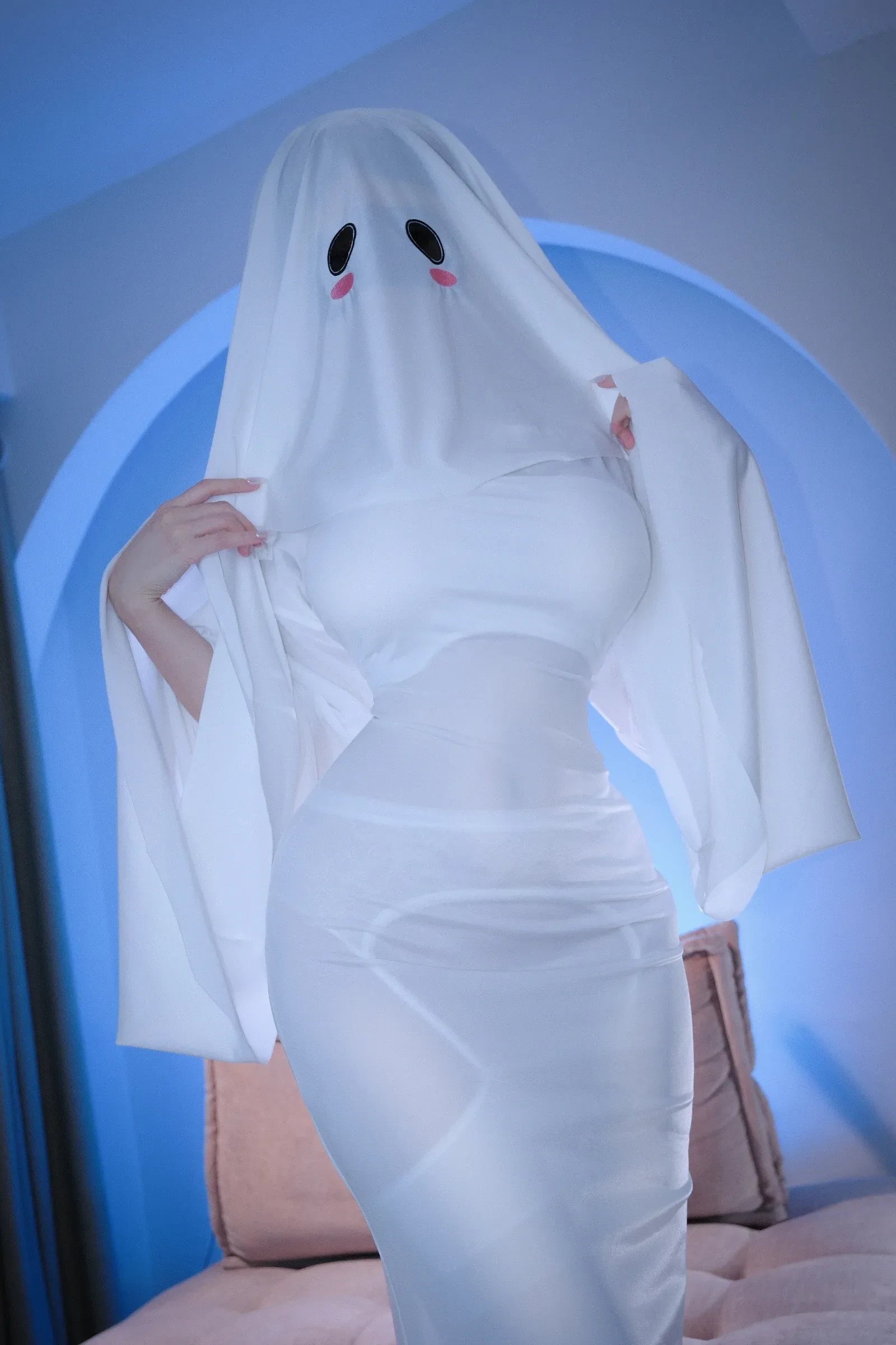 miko酱ww - 幽灵 [43P]-66COS