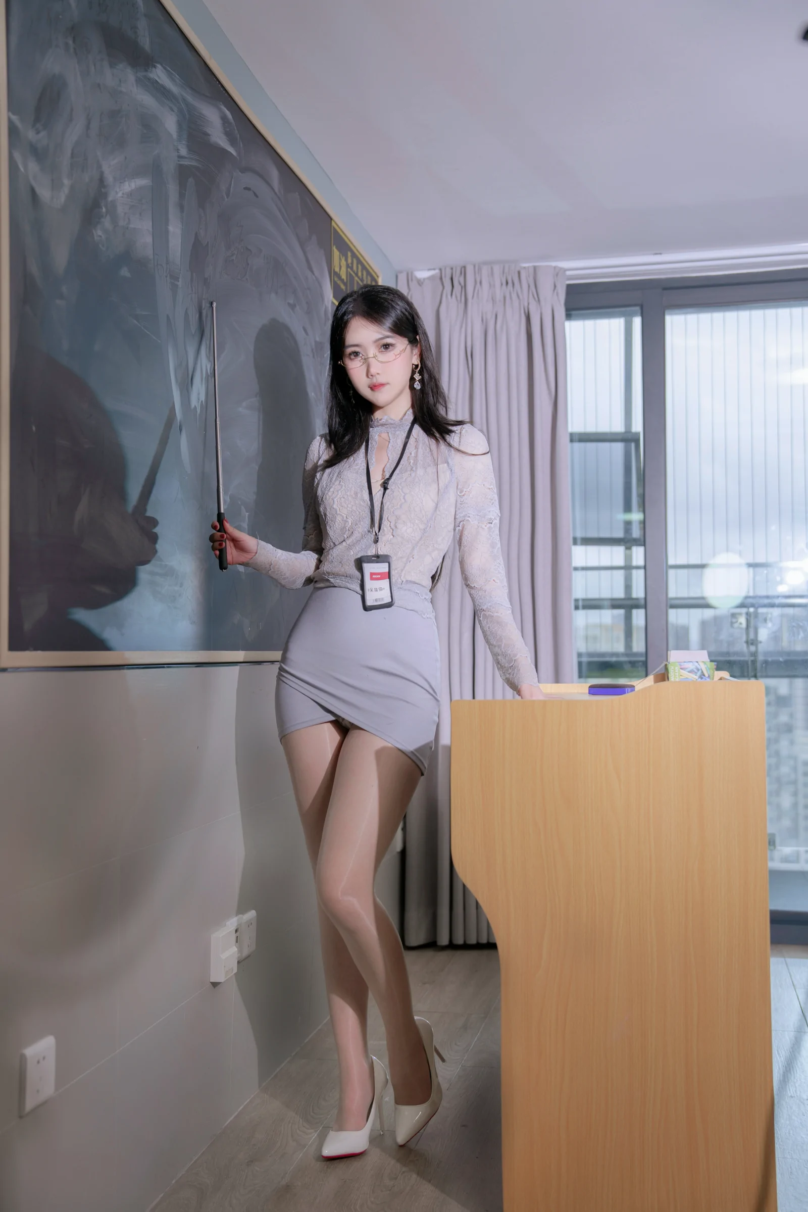 不呆猫 – 亮丝纯欲教师 [59P]-66COS