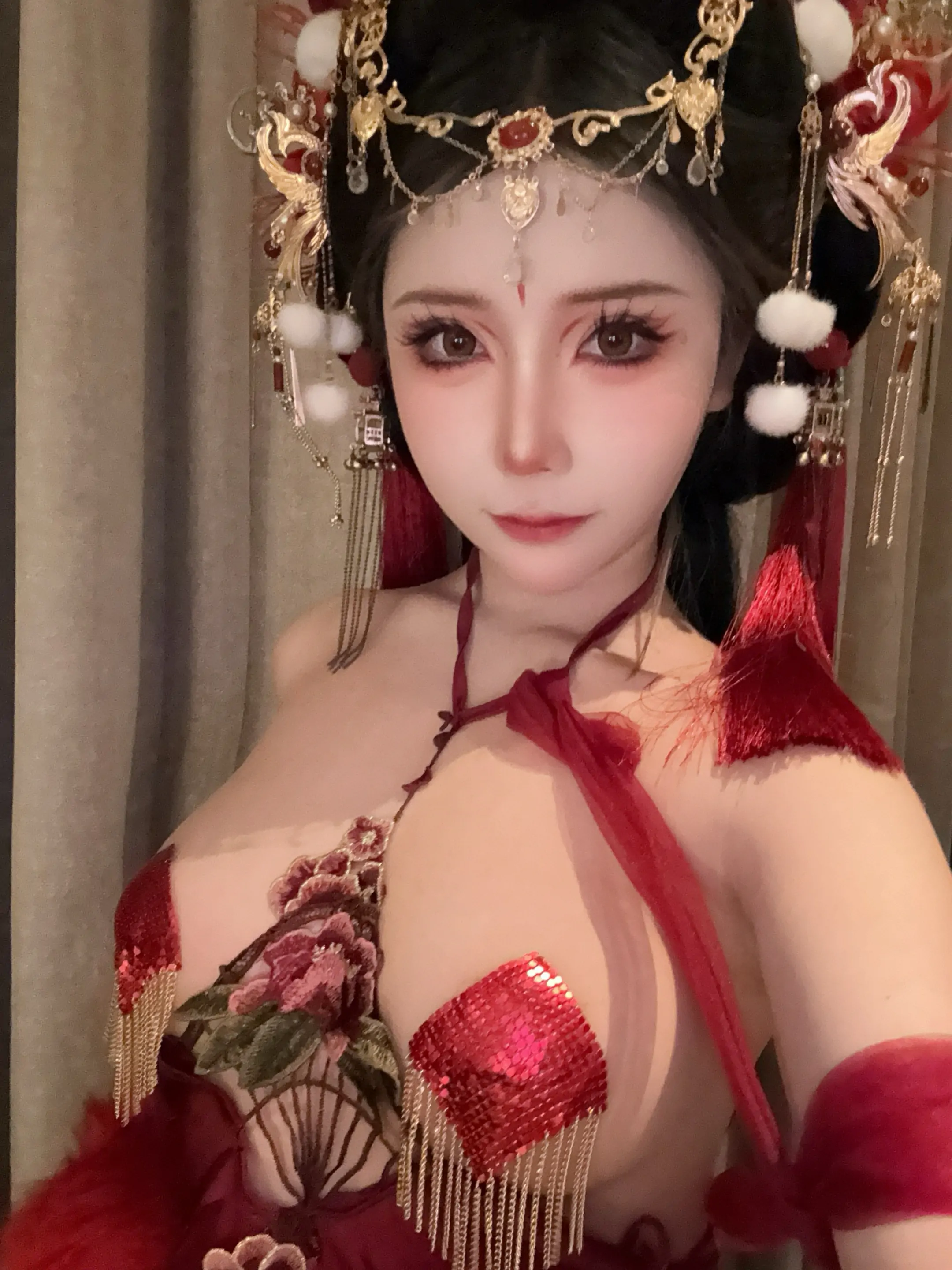 抱走莫子AA - 红色小尾巴 [120P]-66COS