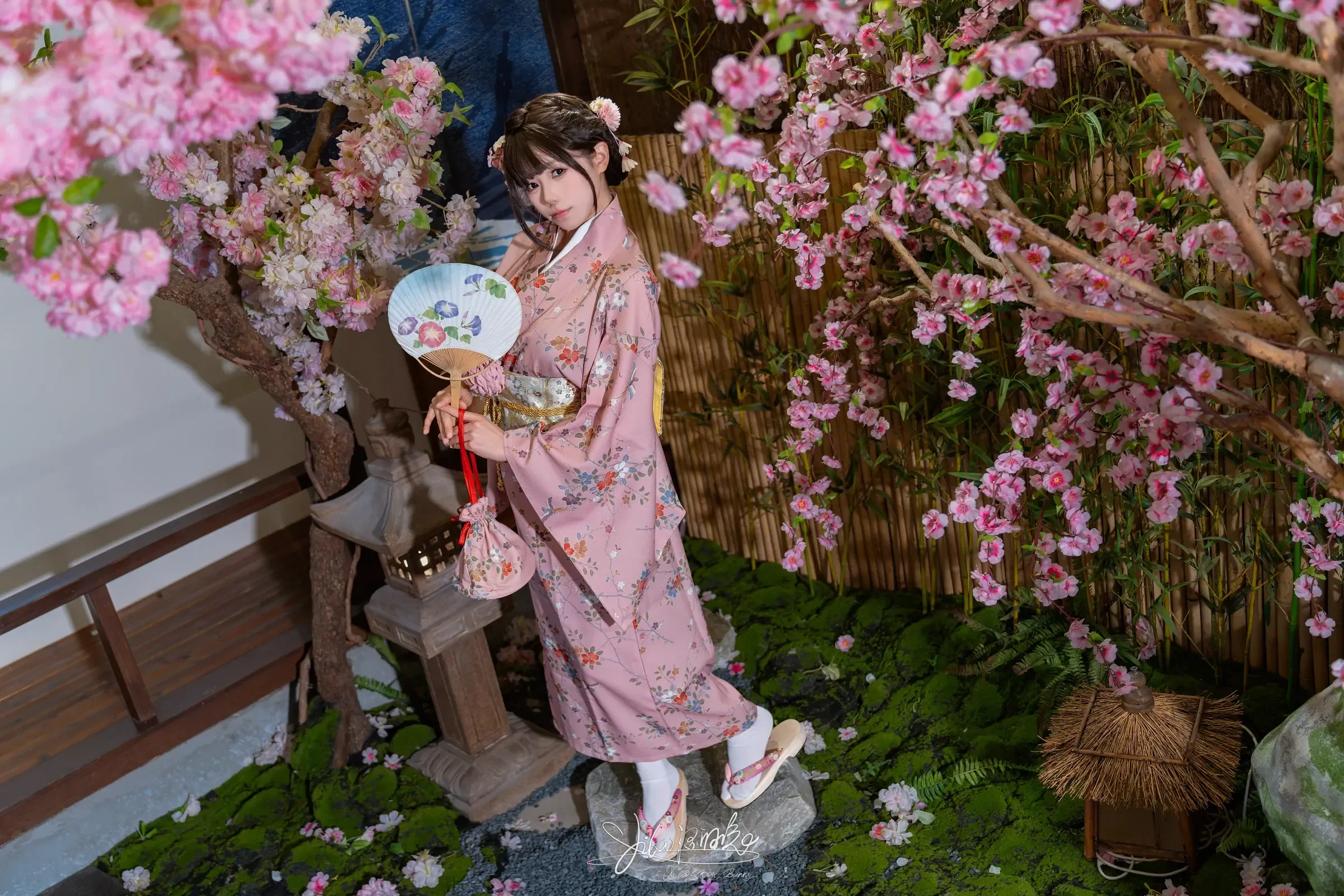 咬一口兔娘 -『温泉の女将』燕无歇 [77P] 插图5