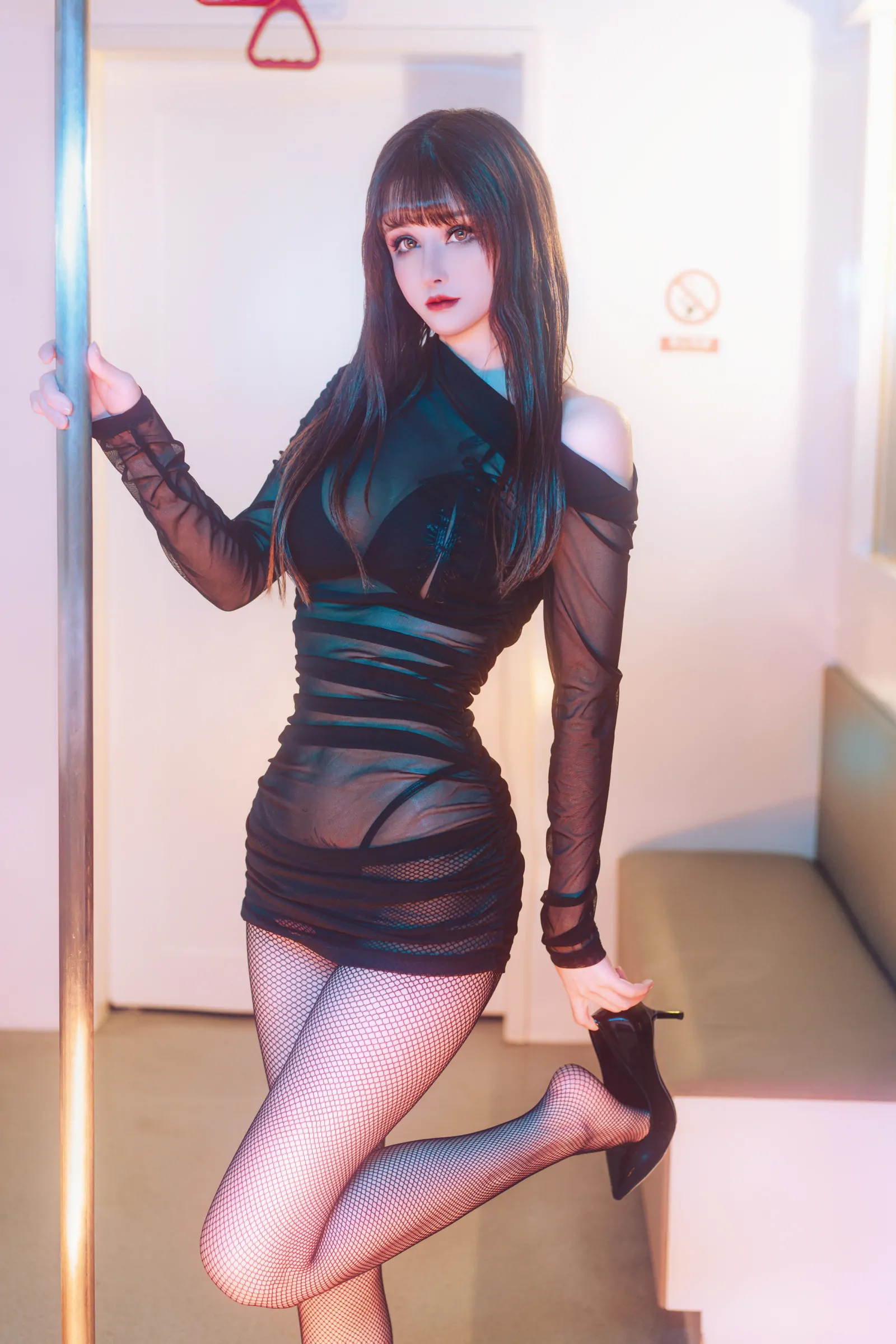 鹿八岁baby - 地铁の调教 [67P] 插图3