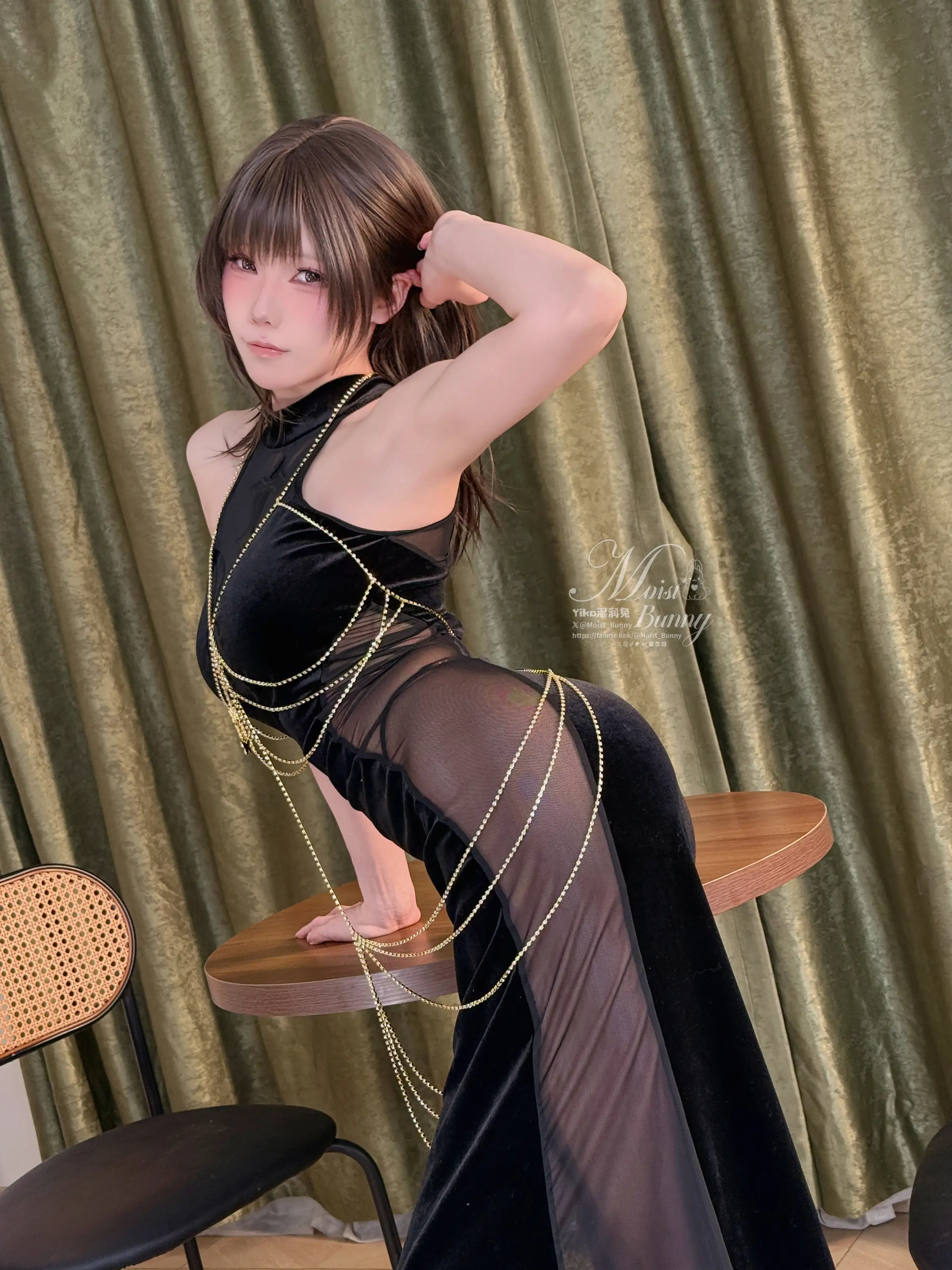 咬一口兔娘(黏黏团子兔) – 黑色丽花 [34P] 插图6