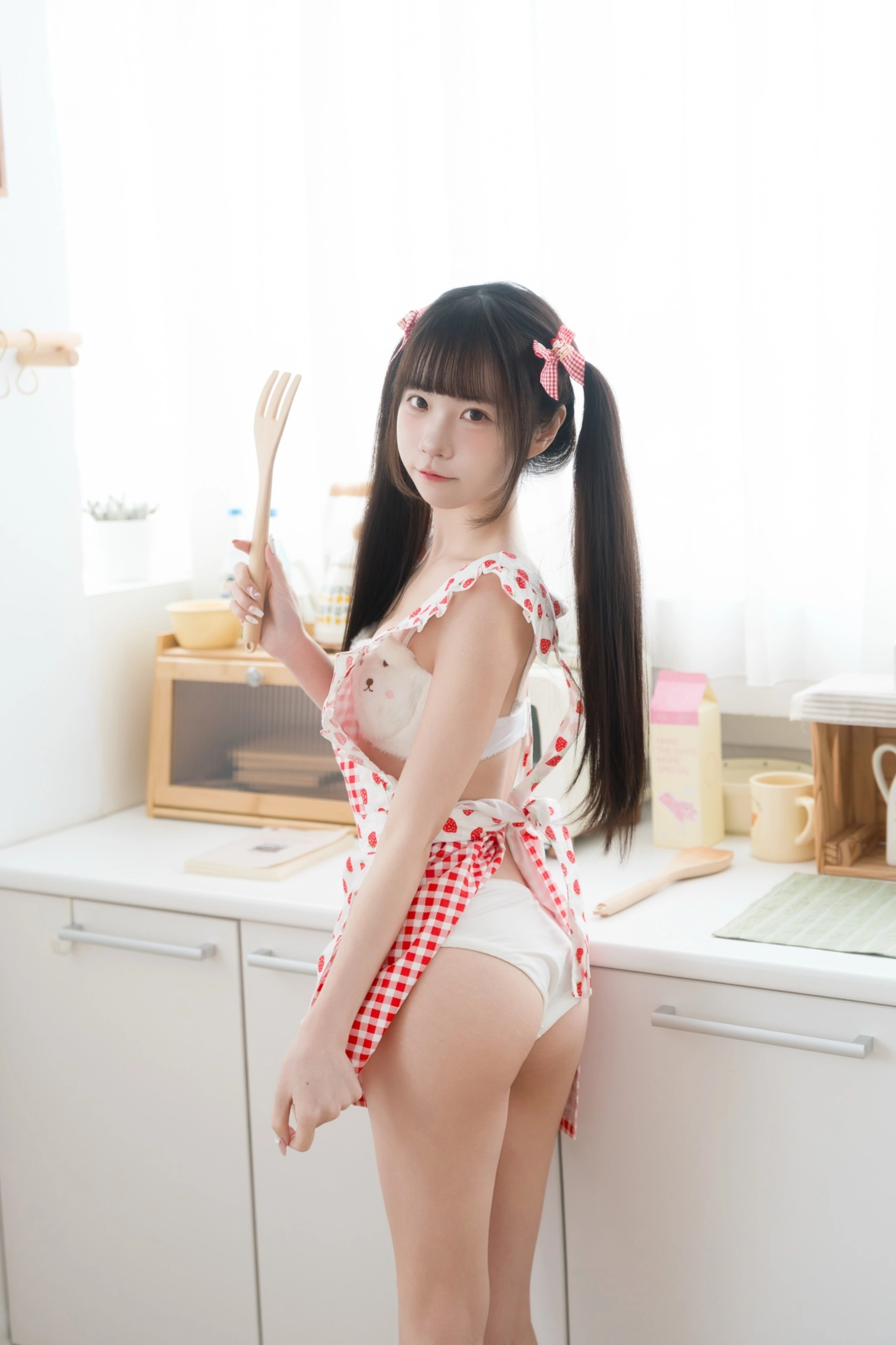 可可小白兔 – 生日限定 一起做蛋糕吗 [77P] 插图2