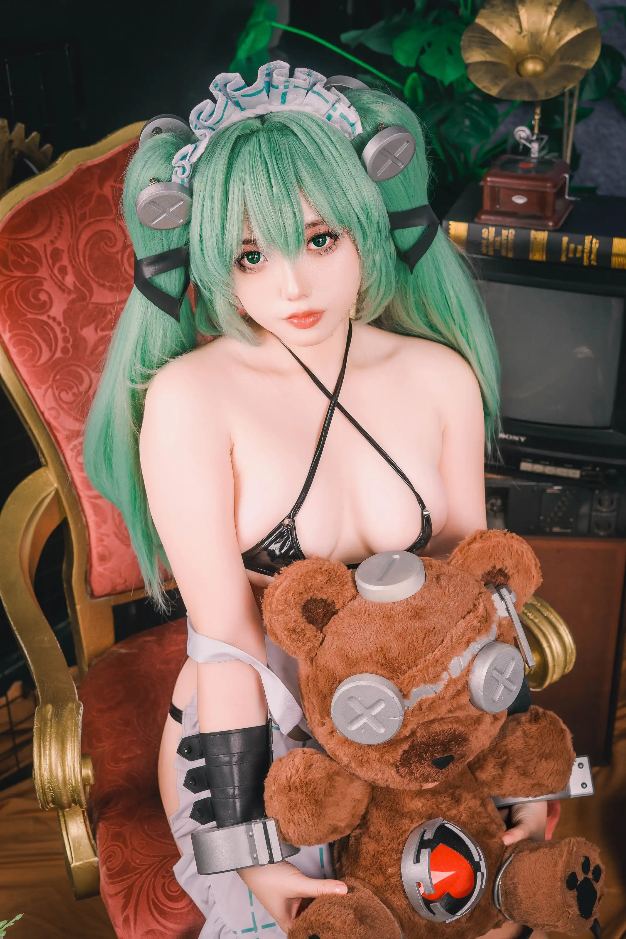 Messie Huang – Corin [73P]-66COS