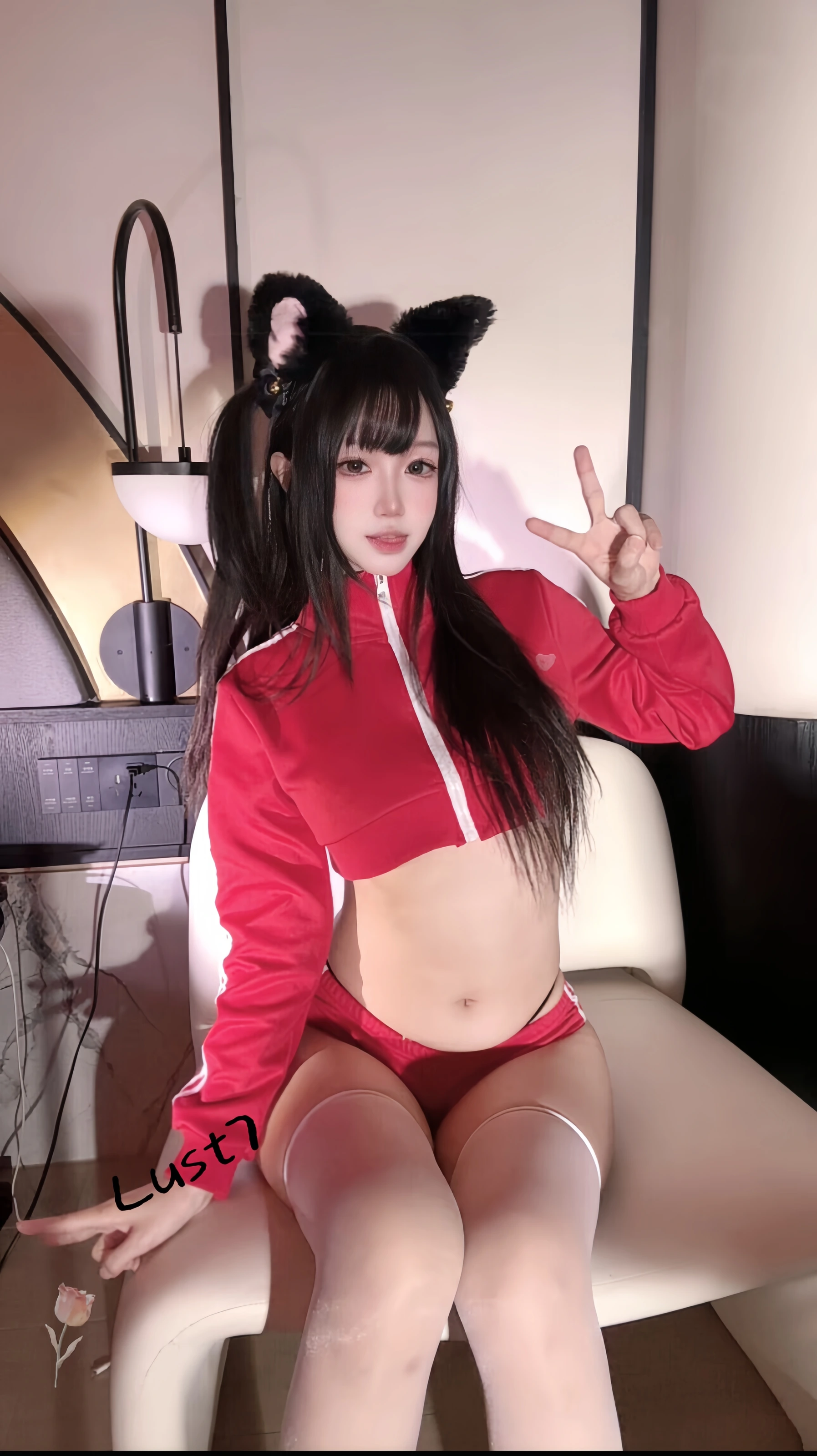 柒柒要乖哦 – 红色体操服 [46P] 插图5