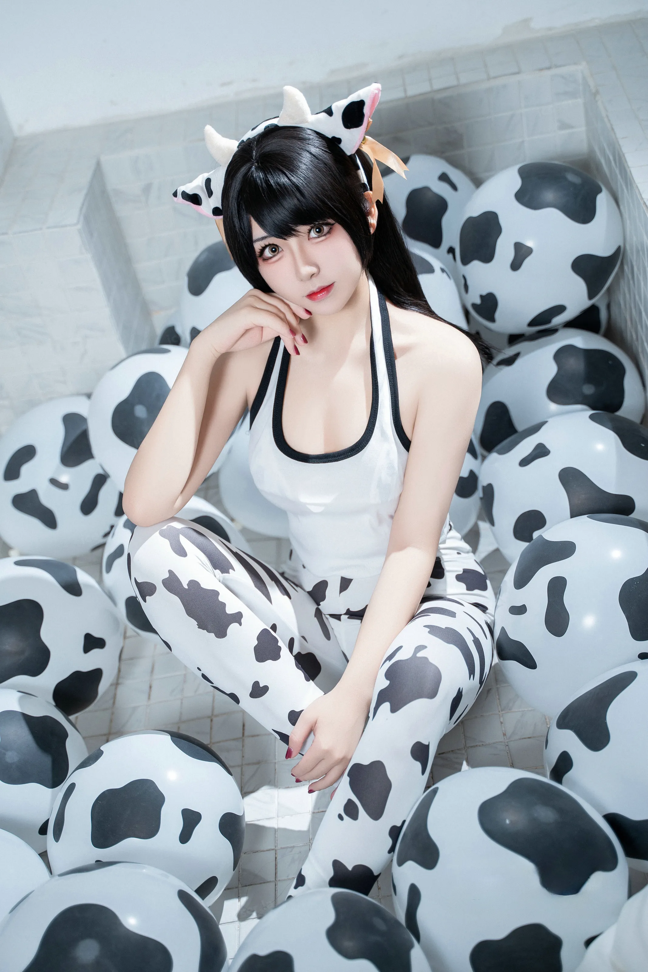 虎森森 – 小奶牛 [45P] 插图5