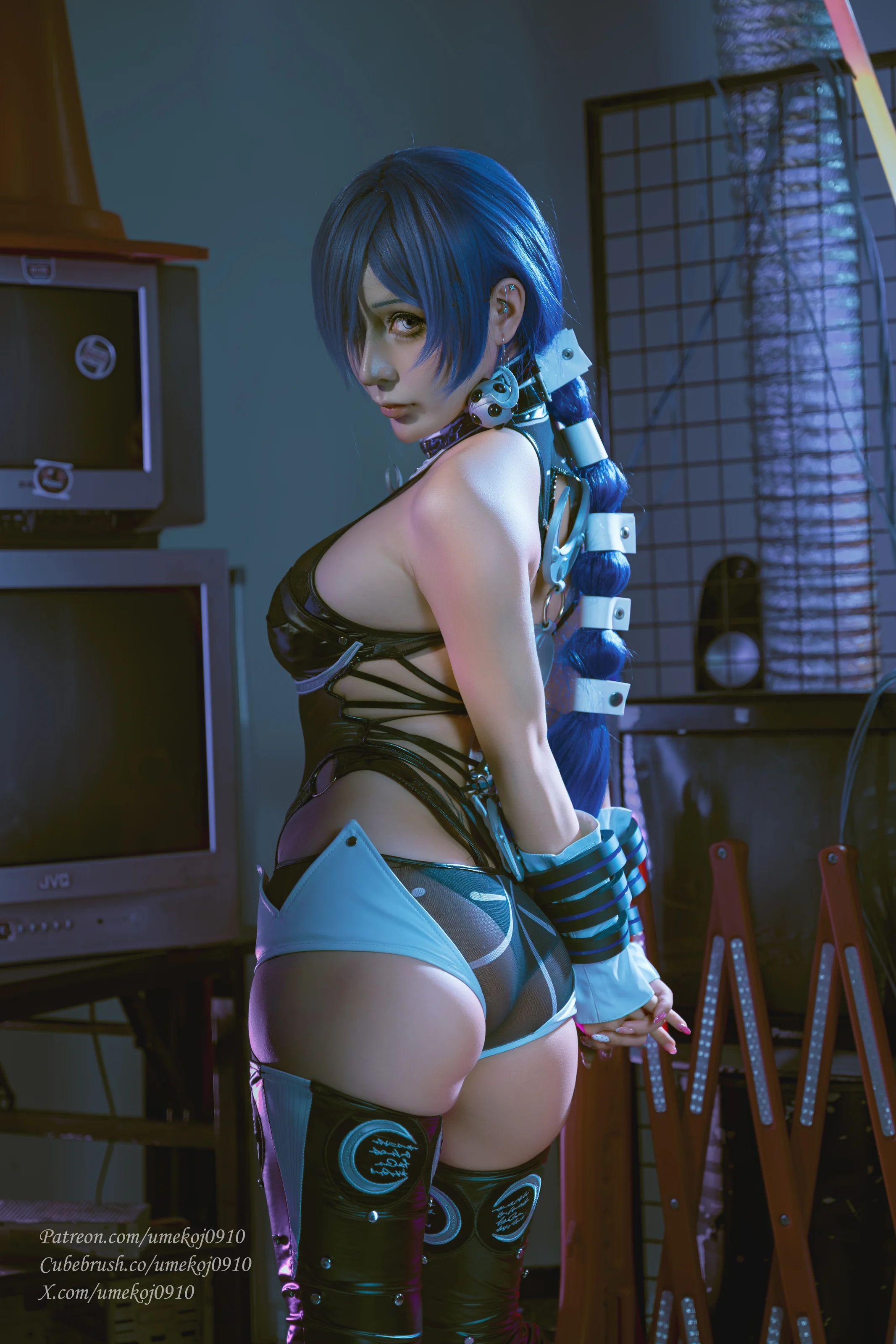 Umeko J – Promeia [91P]-66COS