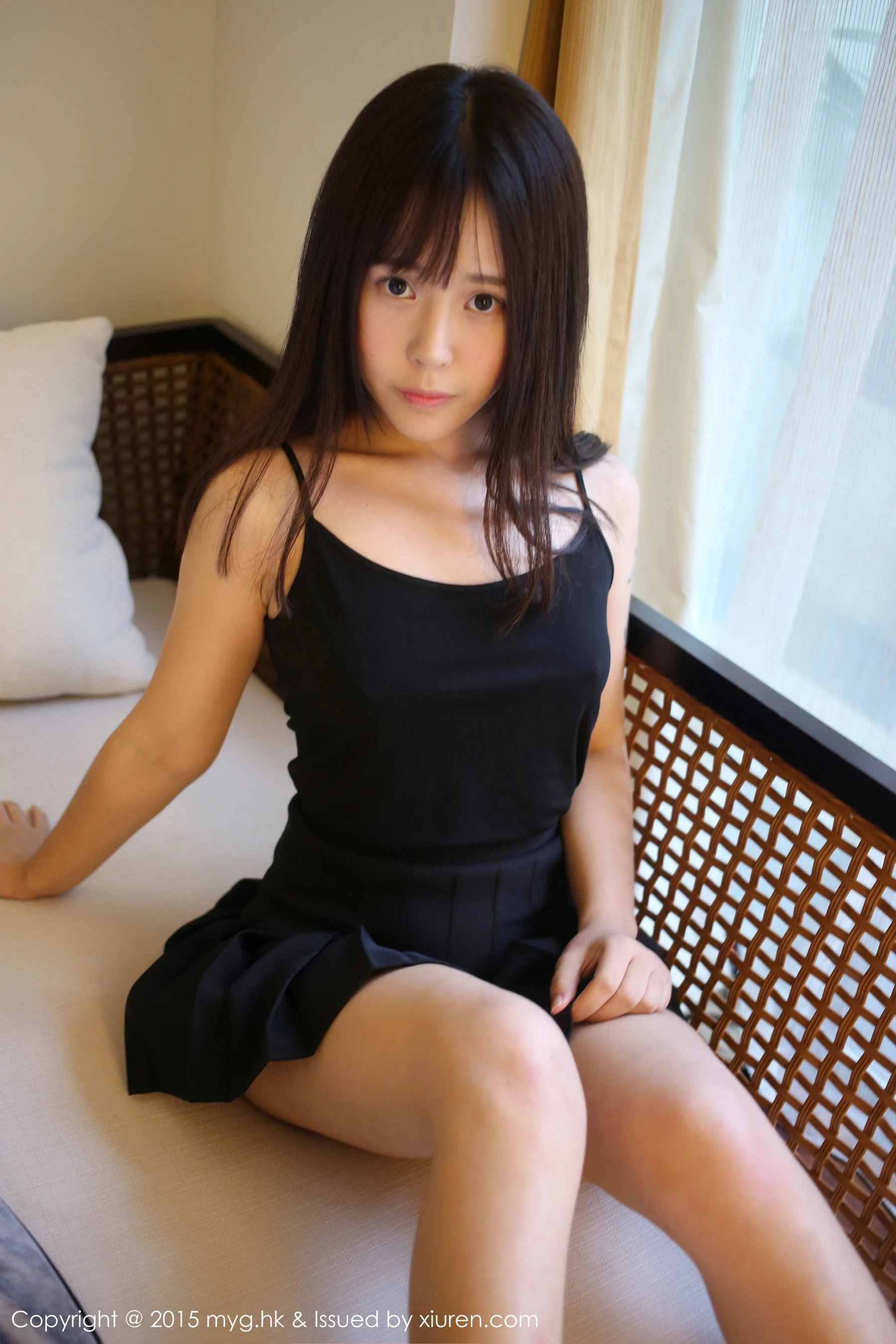 Evelyn艾莉《迷你短裙诱惑+白丝旗袍》 美媛馆 Vol.173-66COS