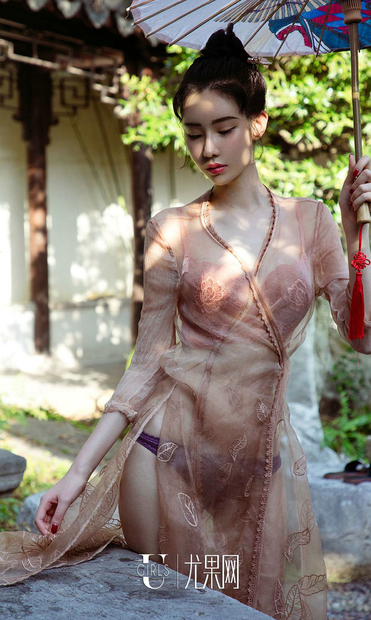 UGirls 爱尤物 No.1250 萌琪琪 庭院深处 [35P] 插图5