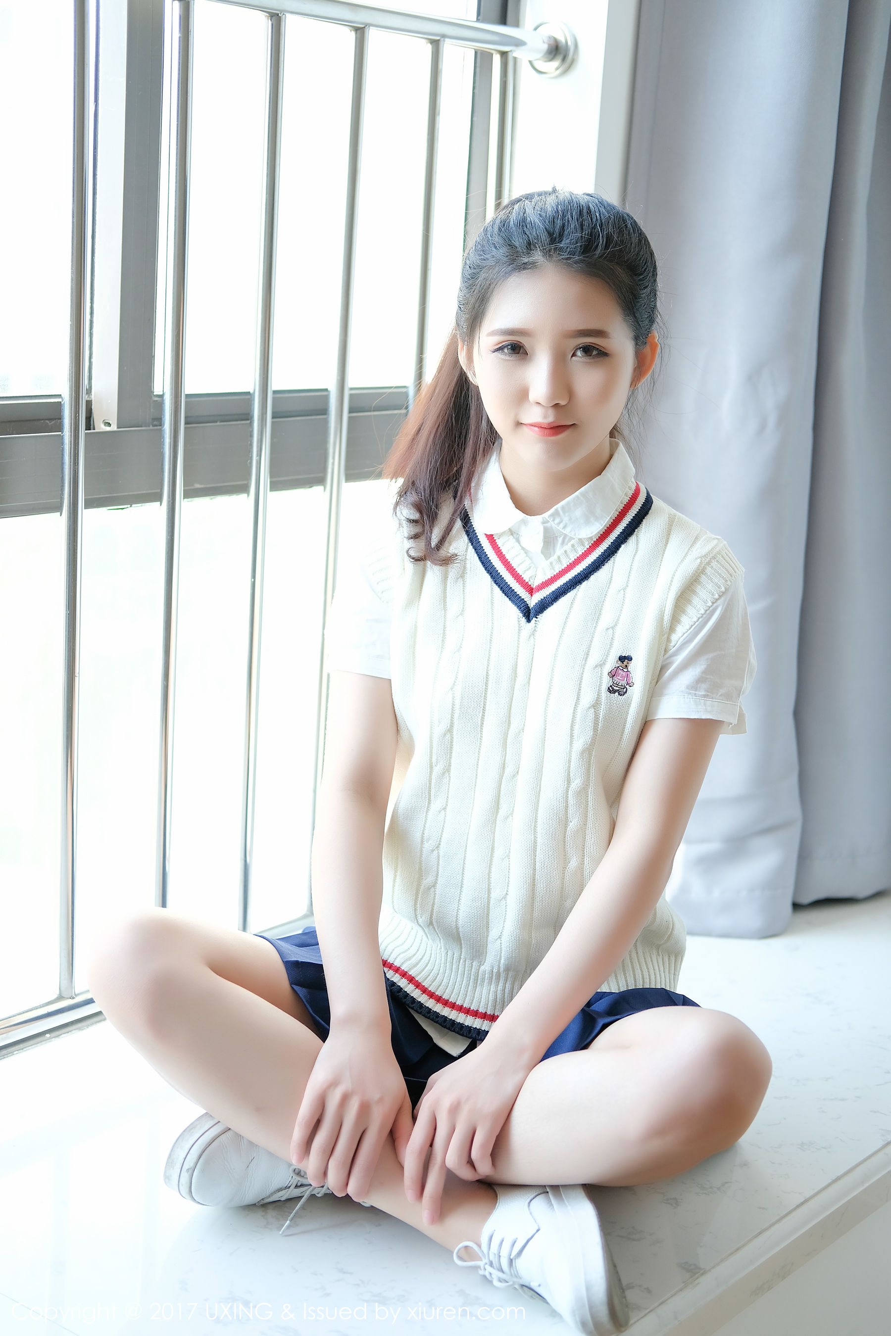 可爱的小叶子《校服软妹》 优星馆UXING VOL.056 [38P]-66COS