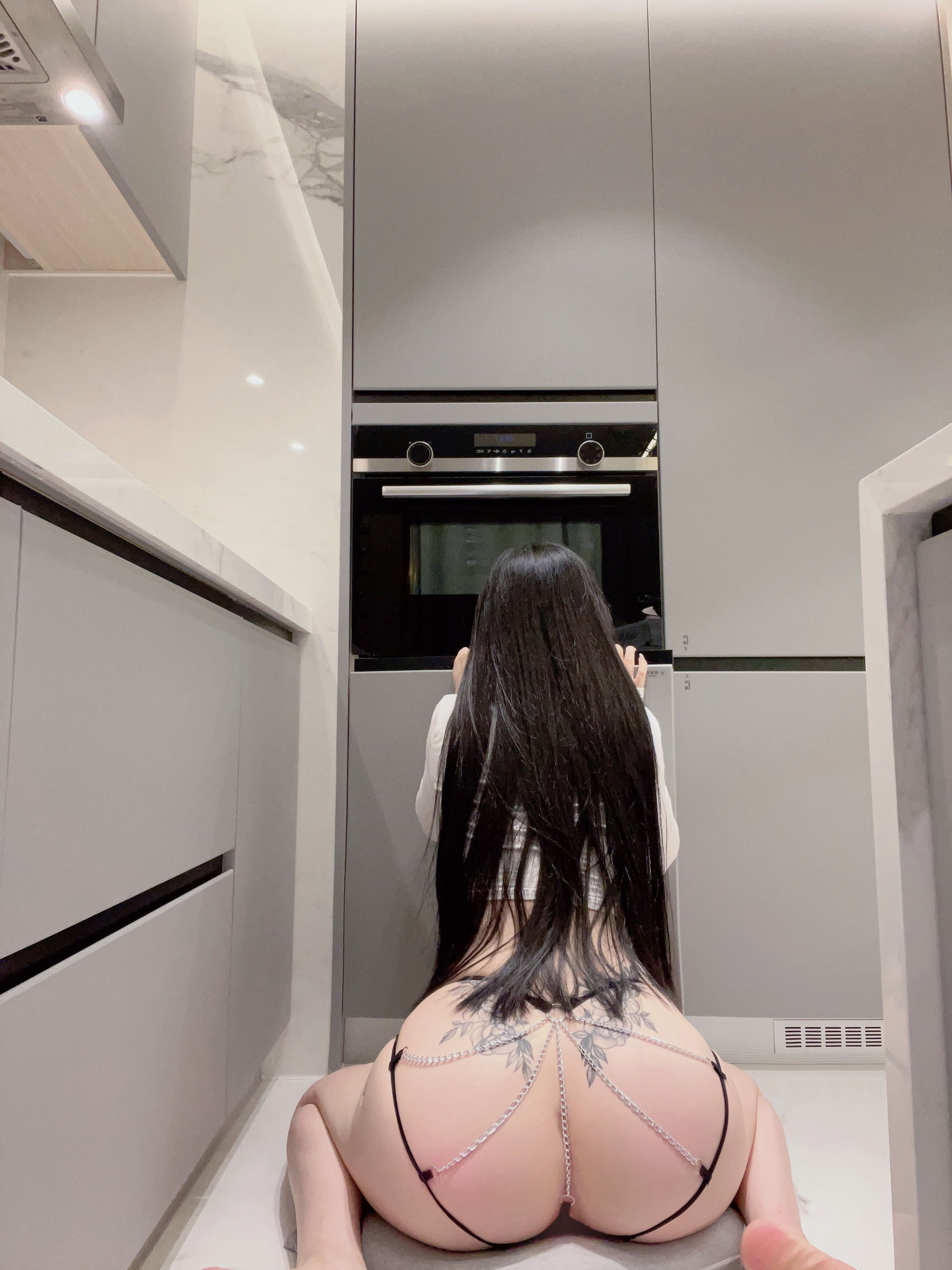 美臀女神左公子666 – 史上最细内内 [27P]-66COS