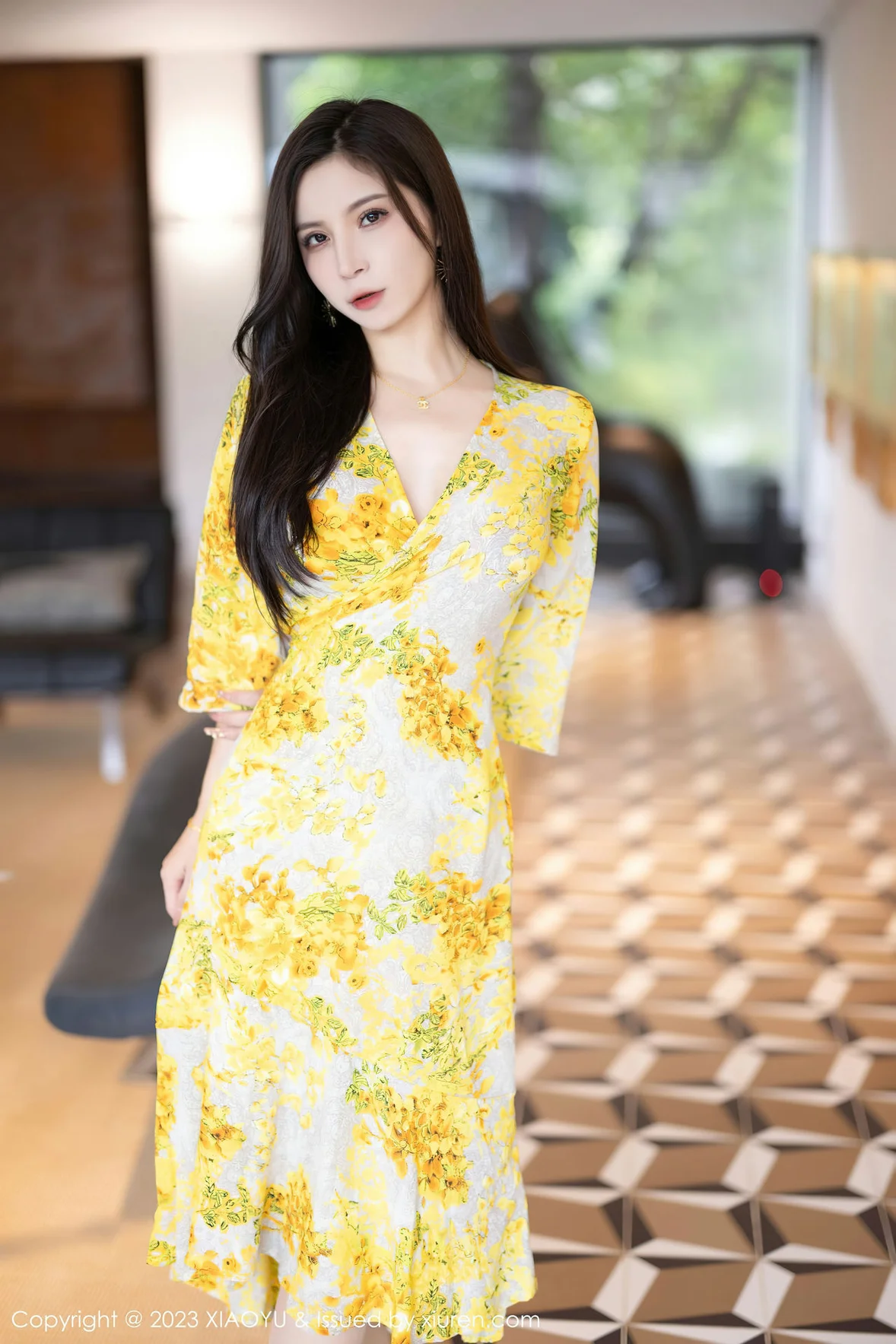 XIAOYU 语画 Vol.1066 小蛮妖Yummy 诱人原色丝袜贵州旅拍写真 [88P]-66COS