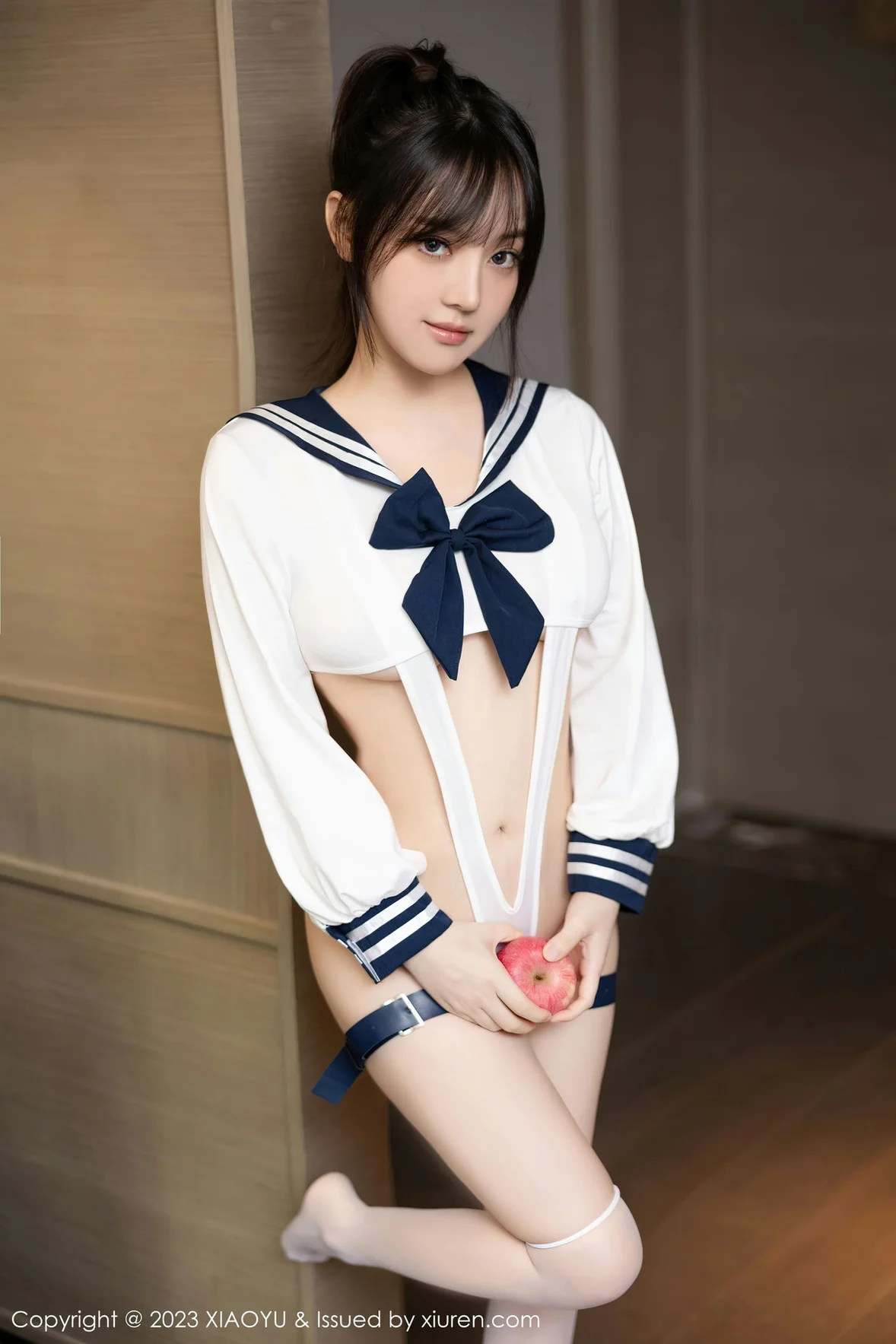 语画界 Vol.1105 豆瓣酱 白色高开叉服饰写真 [82P]-66COS