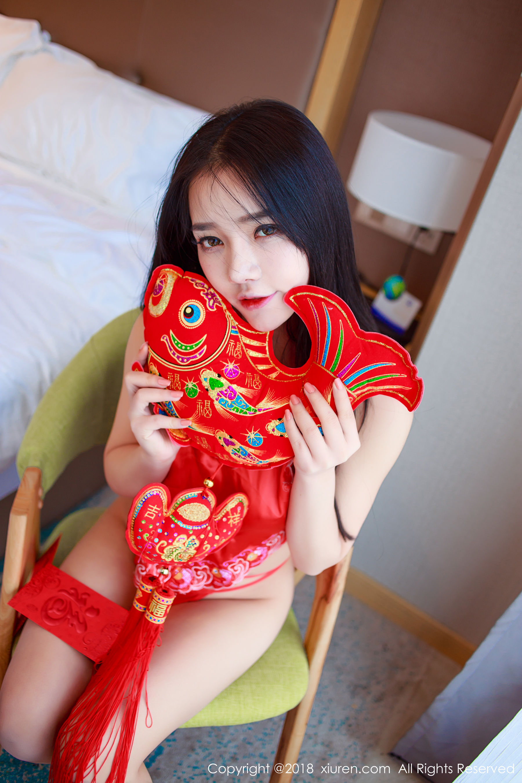 夏雪爱《新春火红肚兜内衣私房》 秀人 No.921 插图2