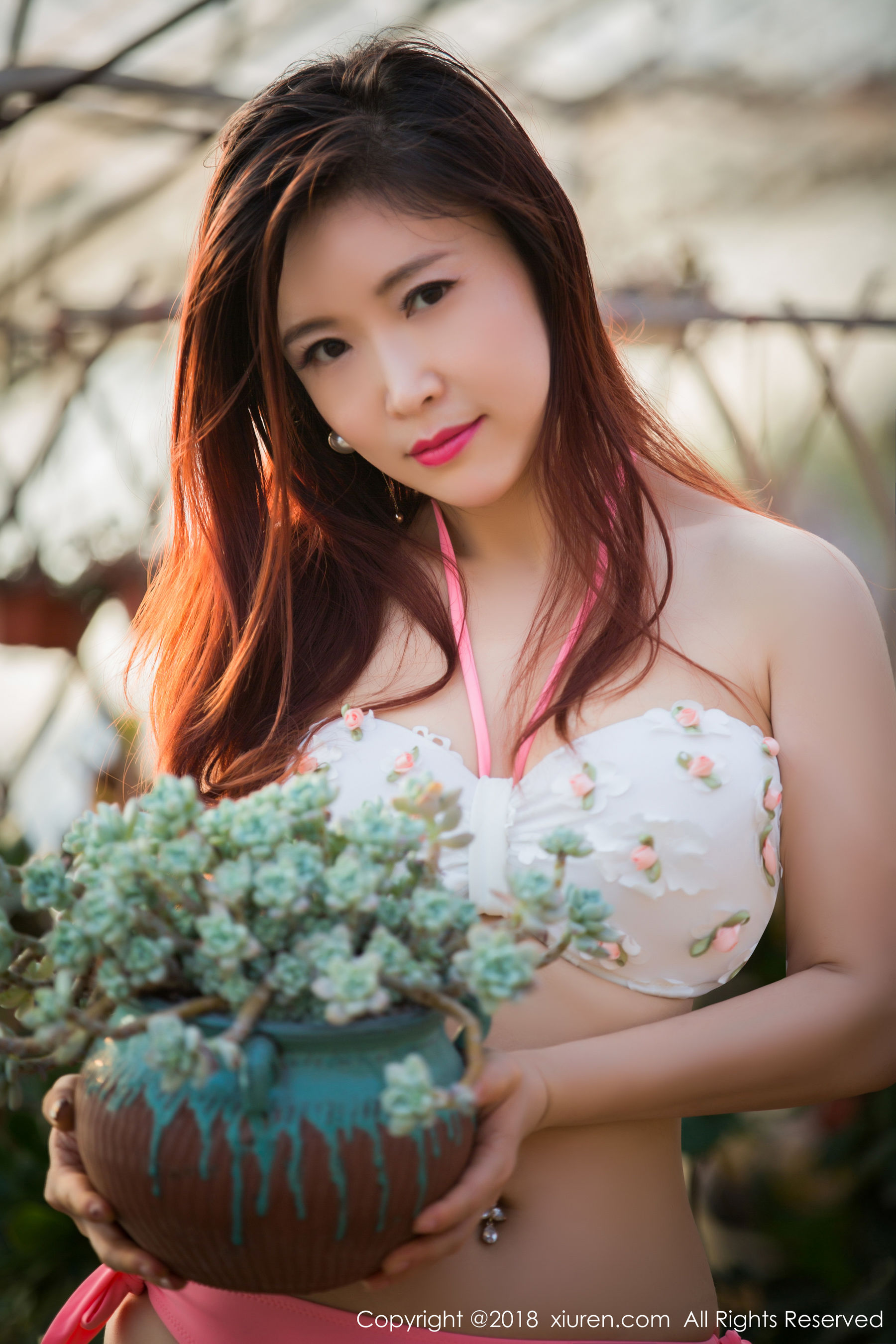 西希白兔《花房》 秀人 No.924 插图4