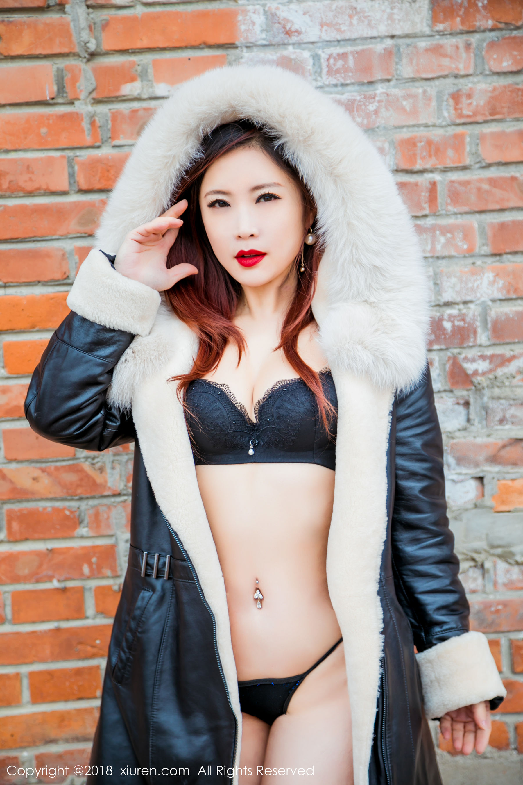 西希白兔《室外性感写真》 XiuRen 秀人网 No.953 插图4