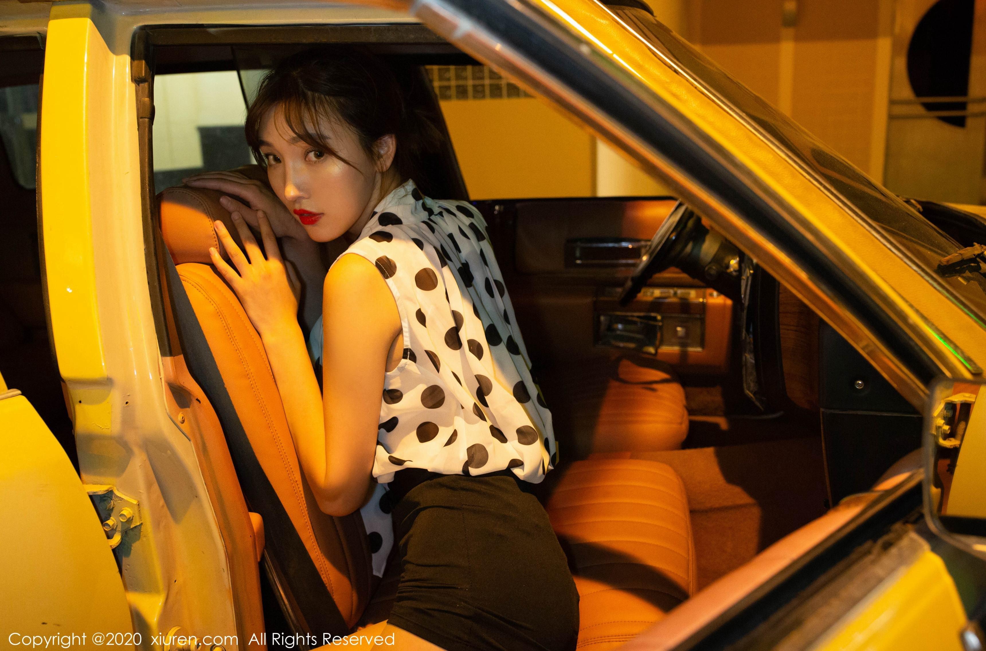 XIUREN秀人网 NO.2222 陆萱萱 插图5