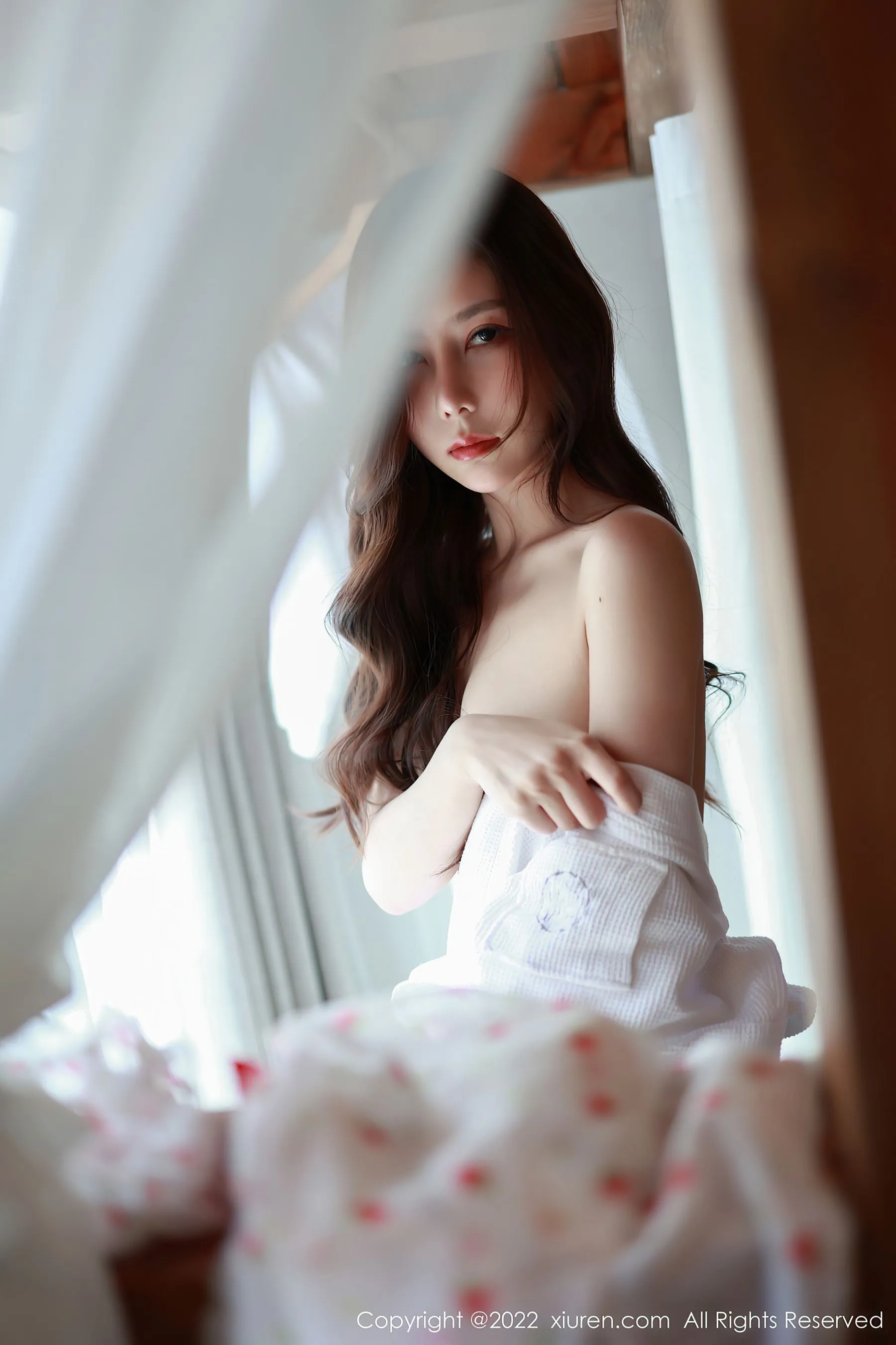秀人网 No.4932 尹甜甜 睡袍美腿-66COS