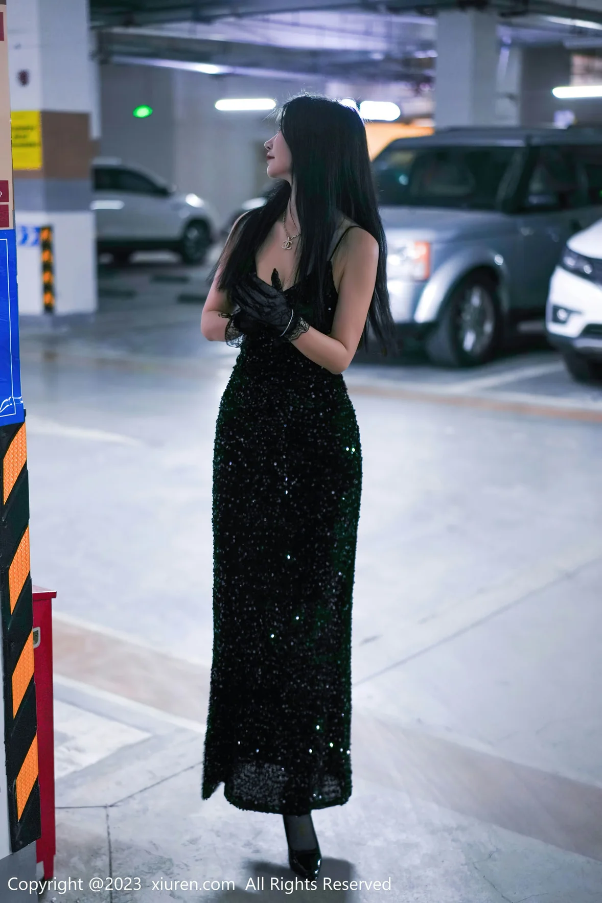 XiuRen 秀人 No.6881 laura阿姣 停车场尾随主题性感写真 [70P] 插图6
