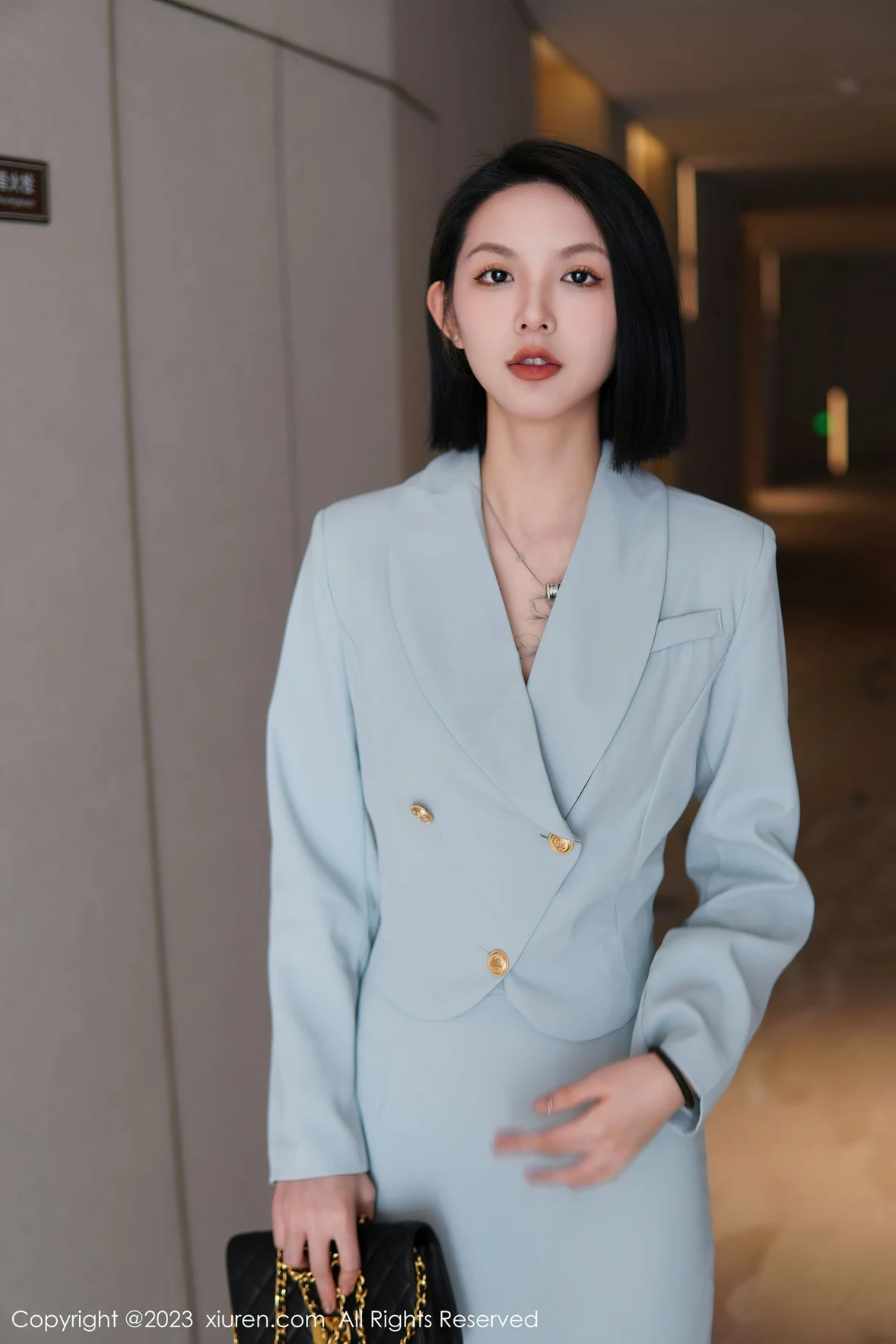 XiuRen 秀人 No.6885 乔一一 诱人原色丝袜性感写真 [75P] 插图2