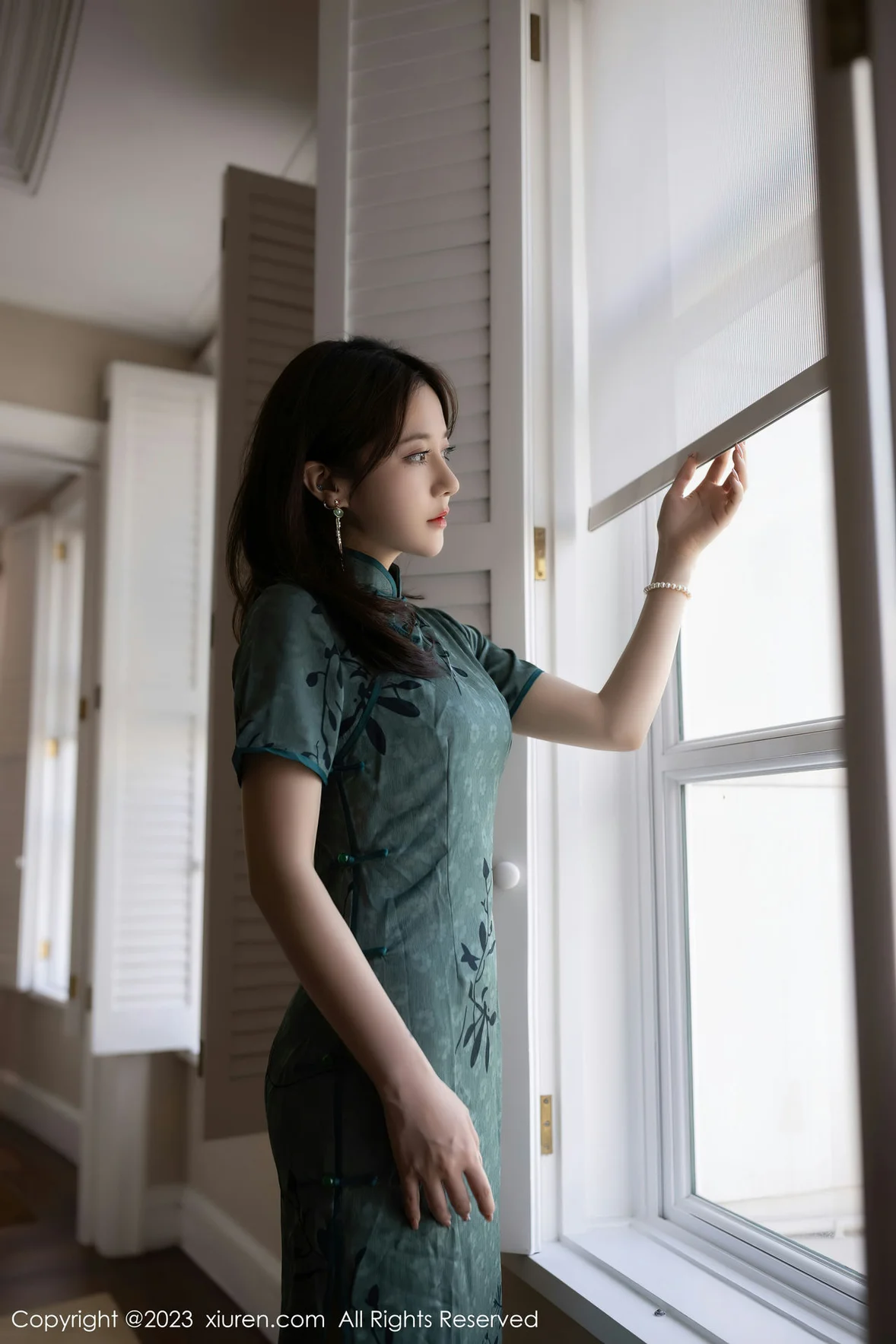 XiuRen 秀人 No.6893 鱼子酱Fish 旗袍写真巴厘岛旅拍 [82P]-66COS