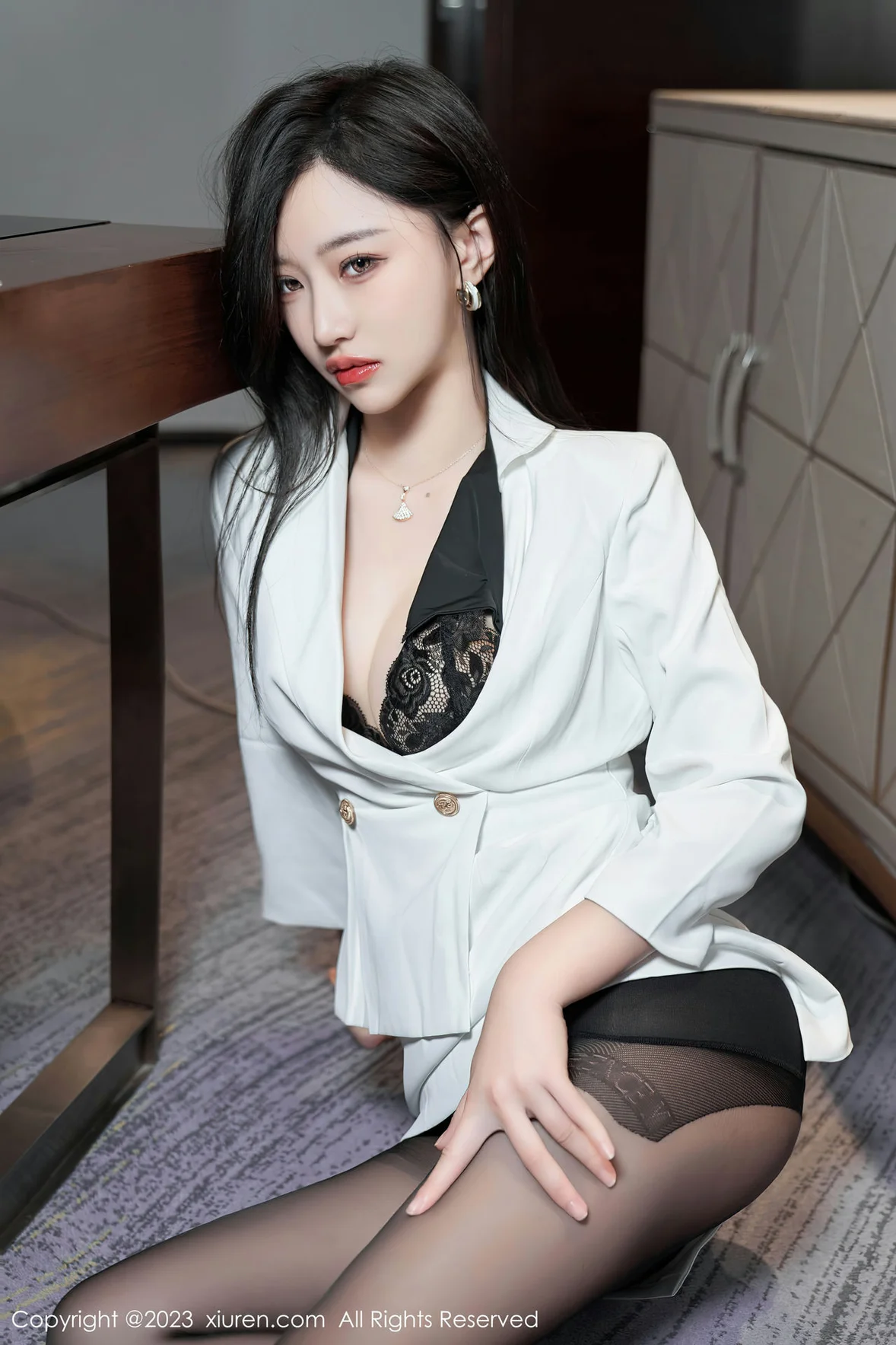 XiuRen 秀人 No.6900 妙可可Cheese 魅惑黑丝性感写真 [81P]-66COS