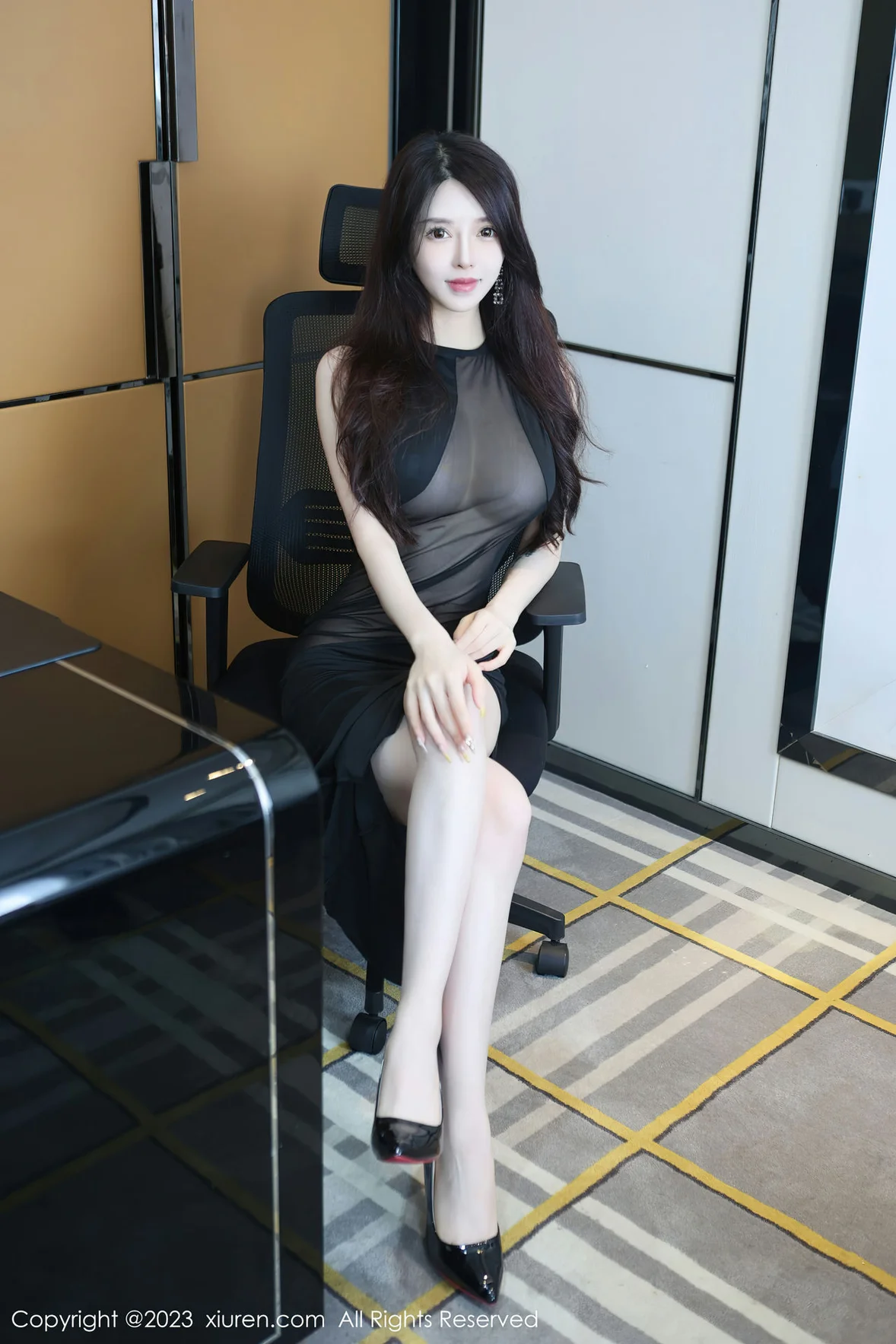 XiuRen 秀人 No.6937 玉兔miki 黑色薄纱连衣短裙性感写真 [82P]-66COS