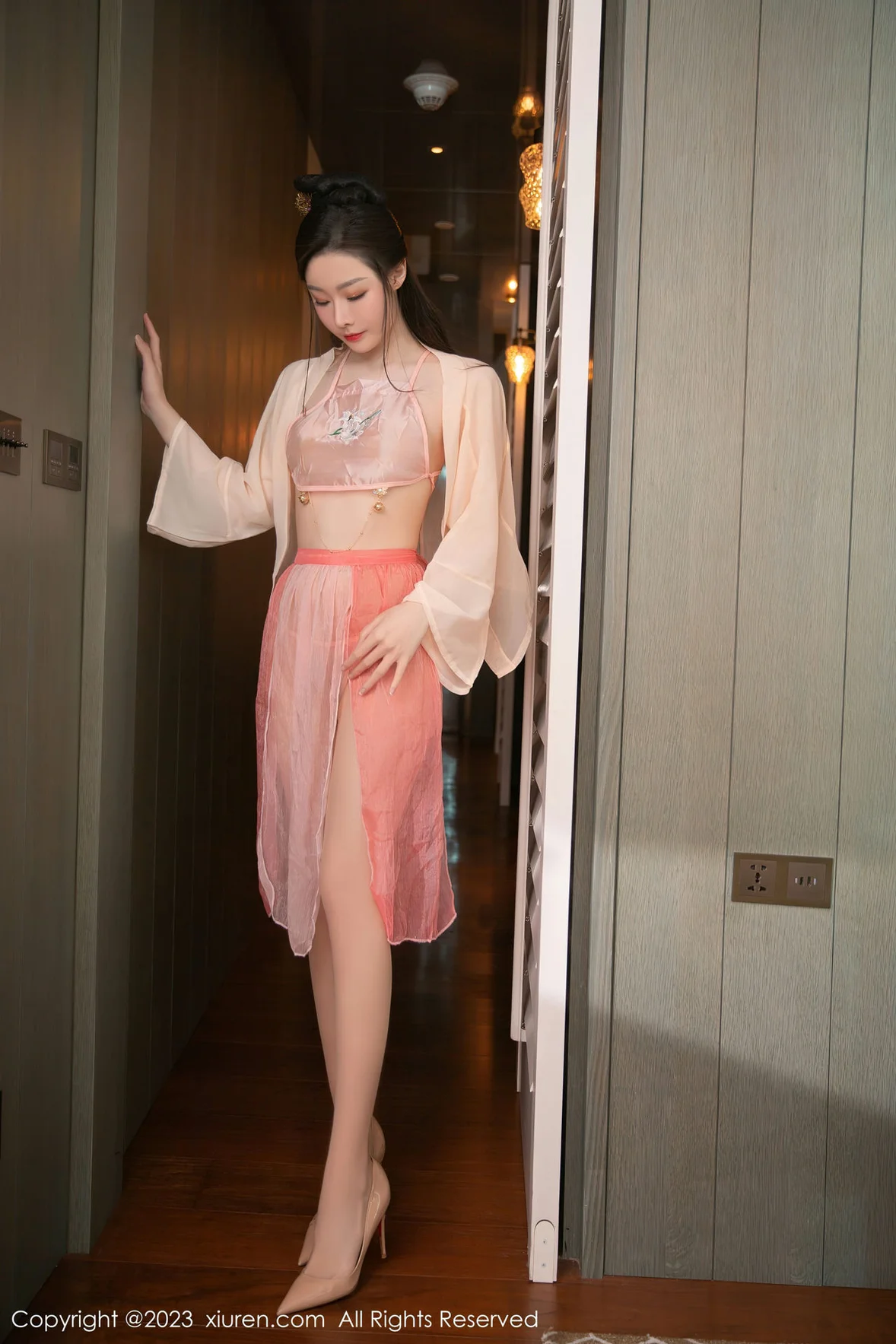 XiuRen 秀人 No.7075 是小逗逗 粉色古装性感写真 [80P]-66COS