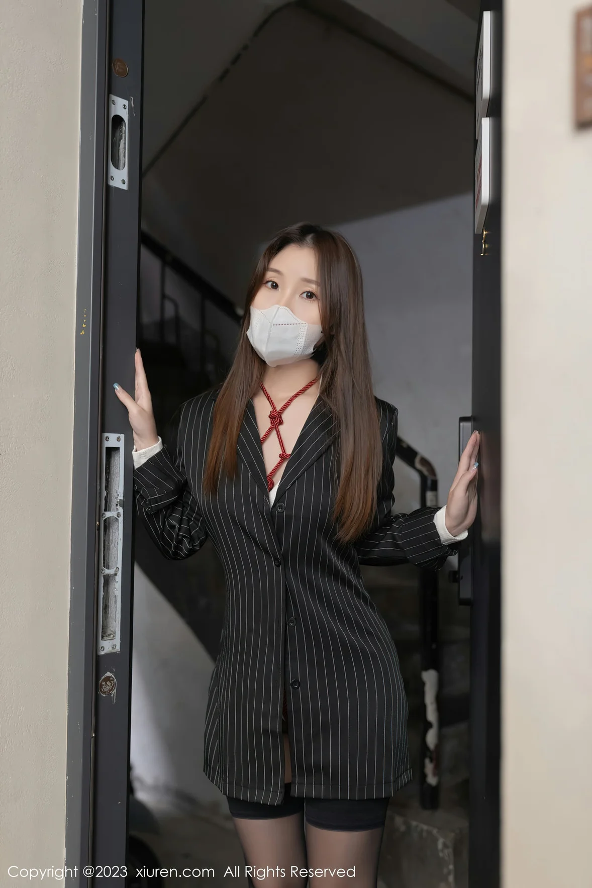 XiuRen 秀人 No.7141 杏子Yada 高开叉服饰性感写真 [76P]-66COS