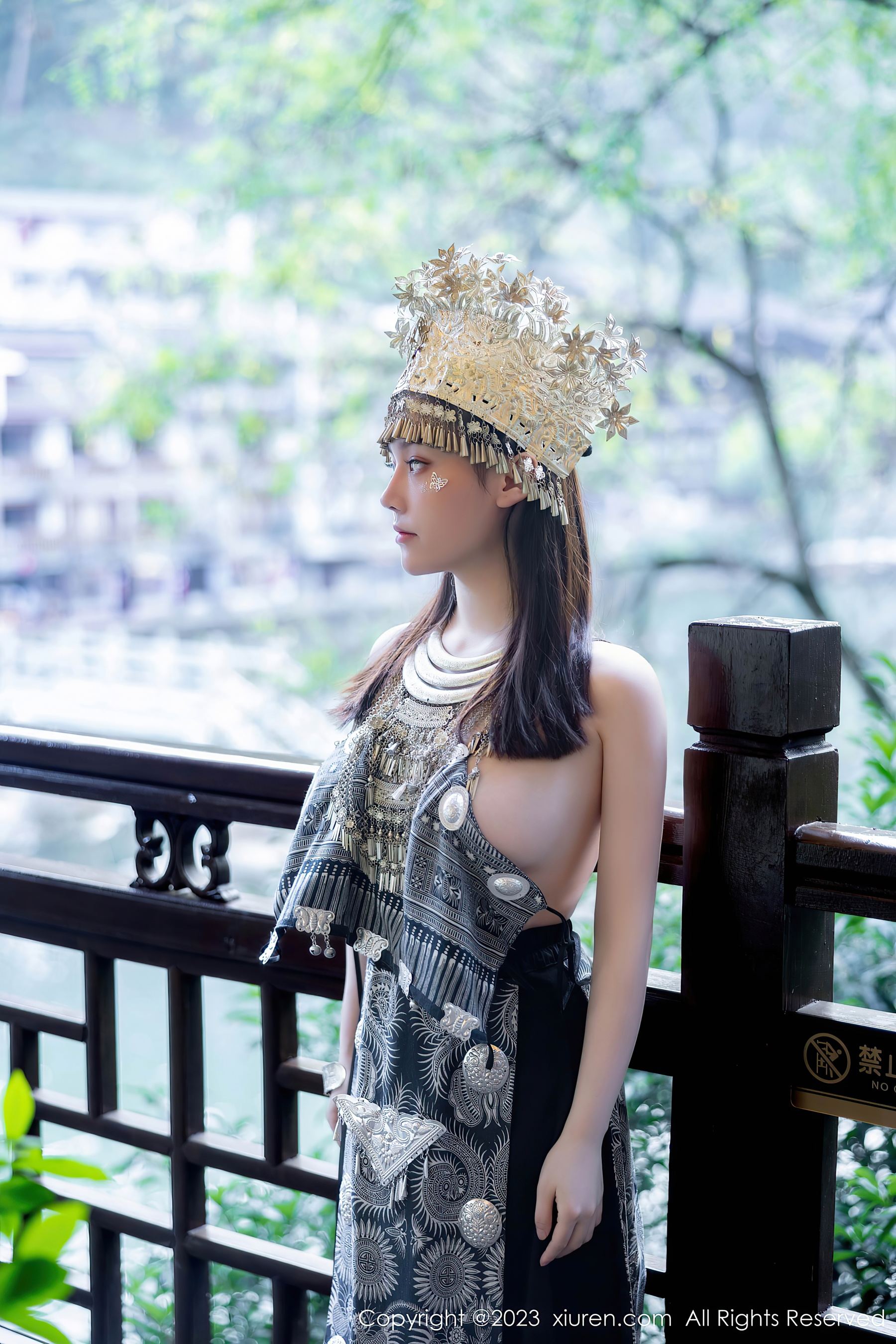 XiuRen 秀人 No.7448 豆瓣酱 苗族服饰 插图5