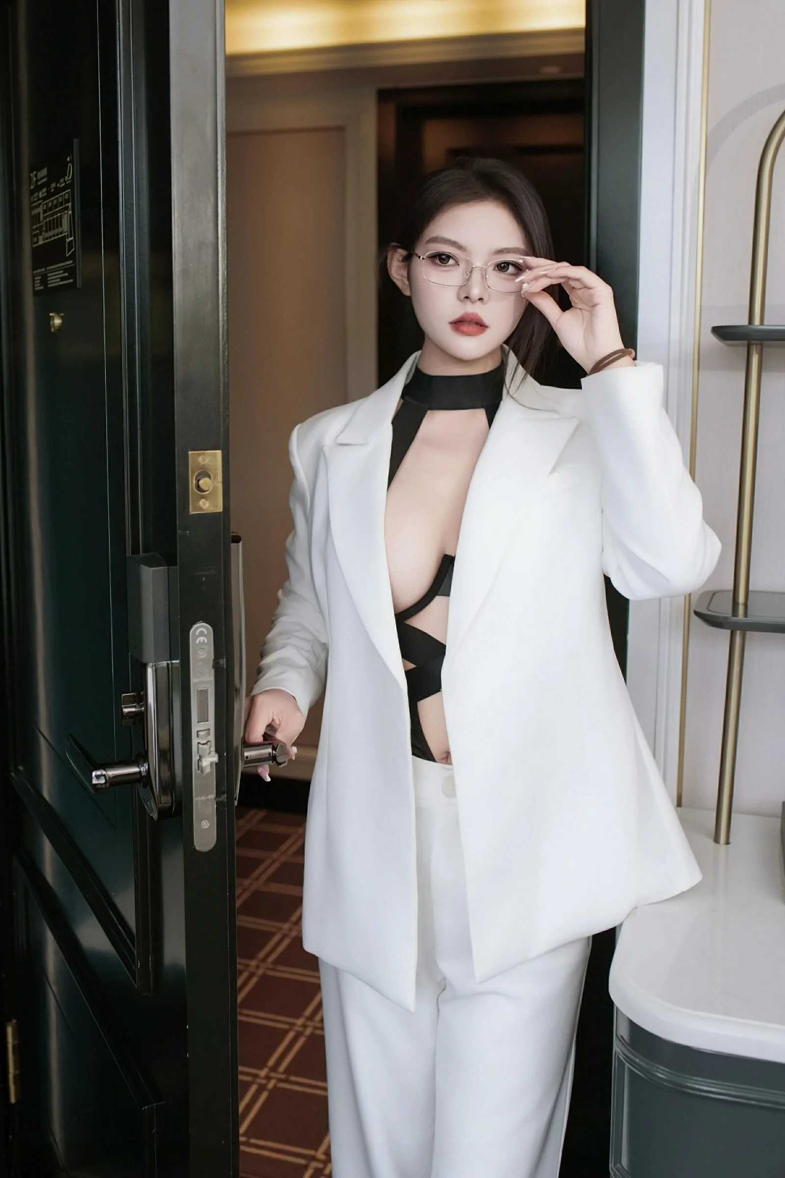 秀人网 No.10464 冬安 [94P] 插图2