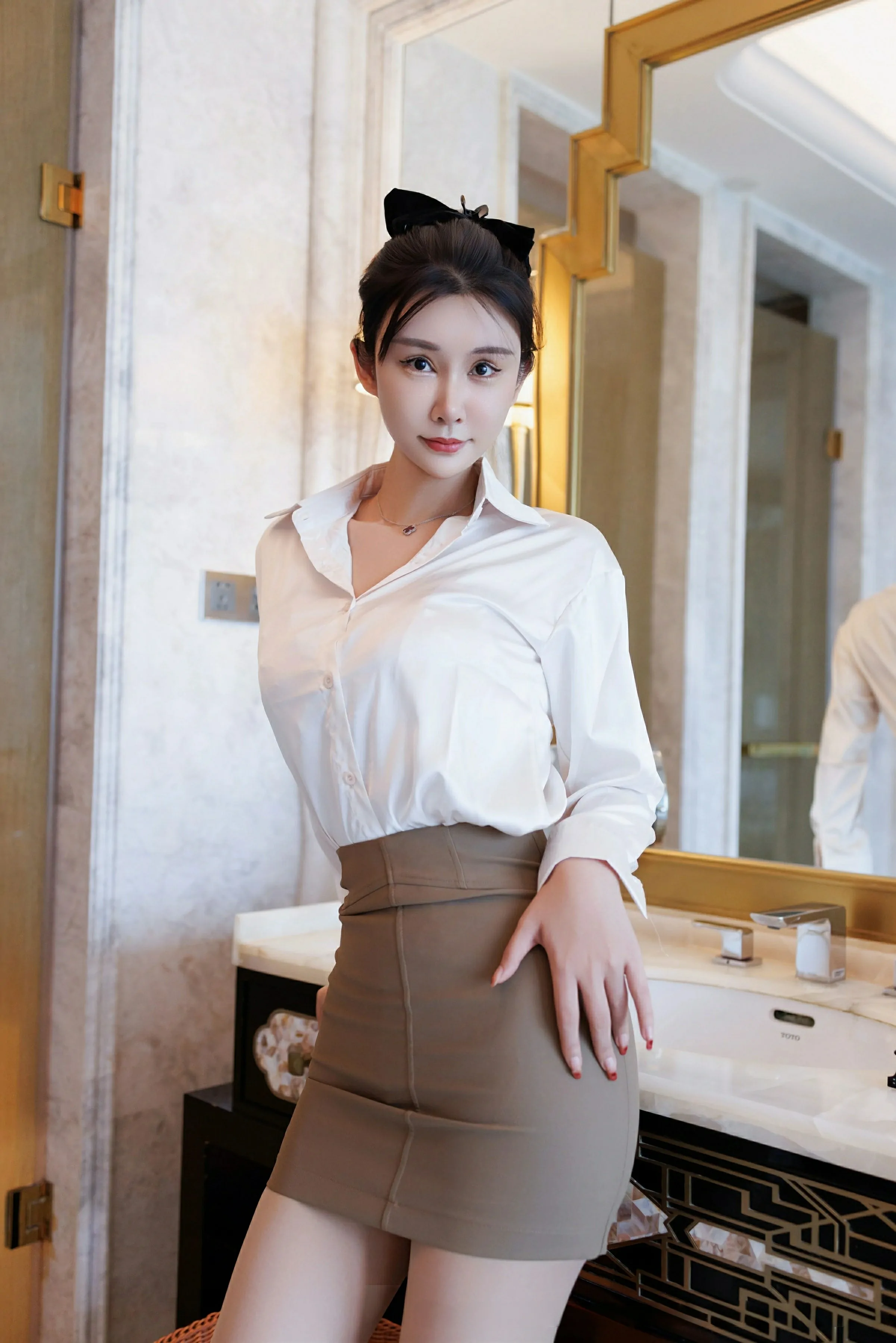 秀人网 No.10543 艺艺yiyi [49P] 插图3