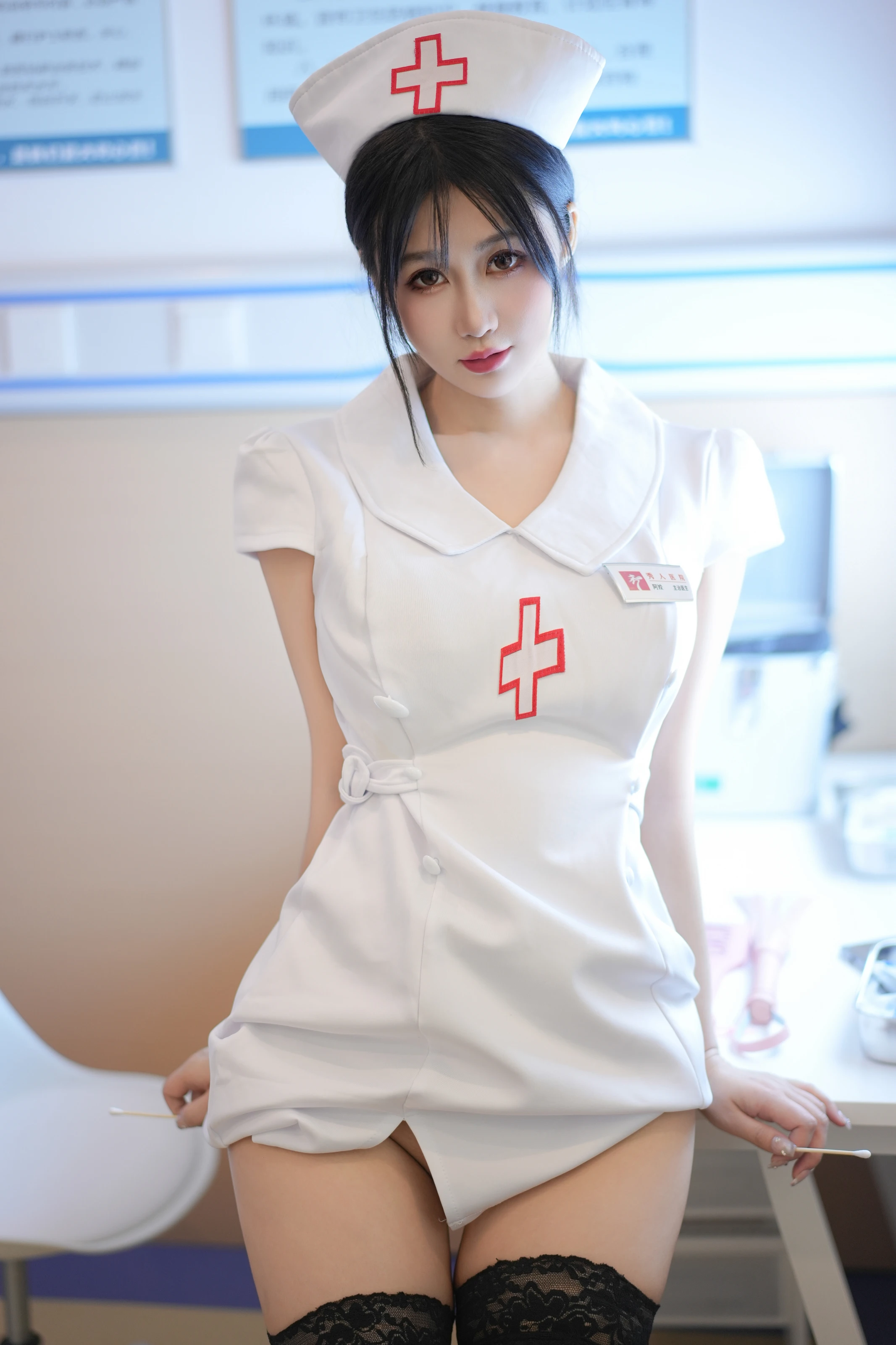 XiuRen 内购版 No.8512 laura阿姣 VIP医护病房 [92P] 插图2