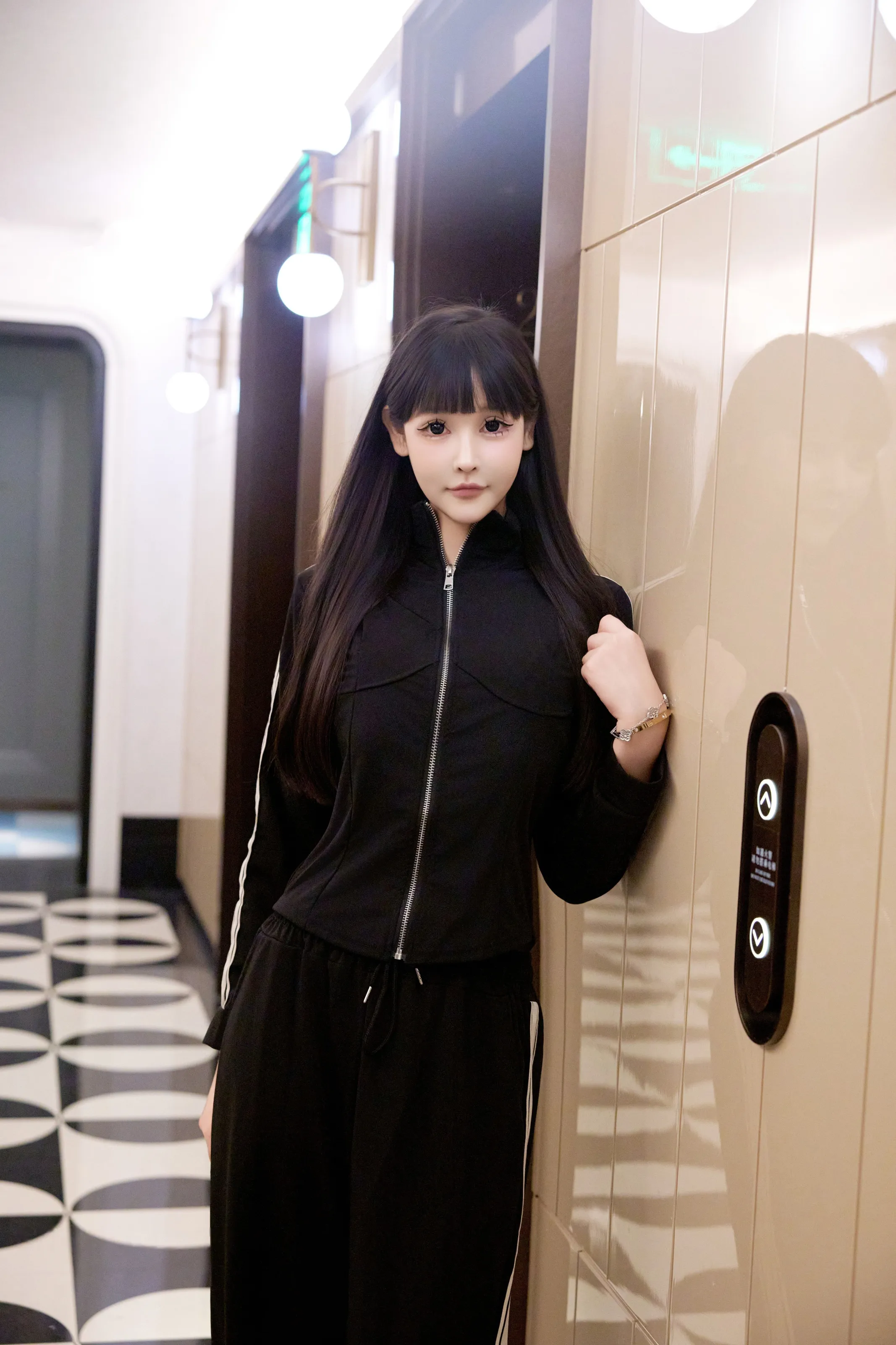 XiuRen 内购版 No.10482 智恩baby 裤里黑丝 [77P] 插图2