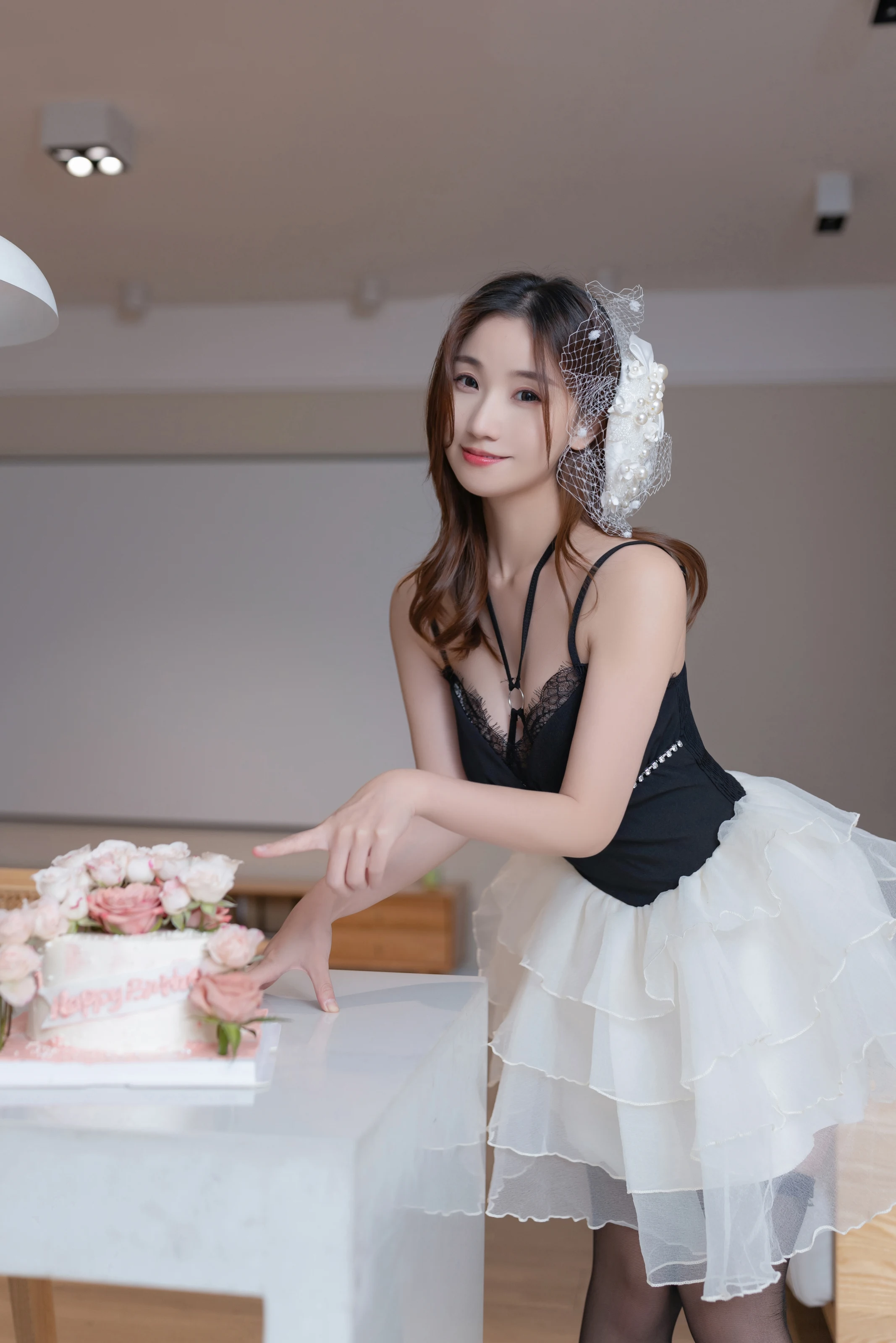 XiuRen 内购版 No.8398 杏子Yada 生日快乐 [130P] 插图4