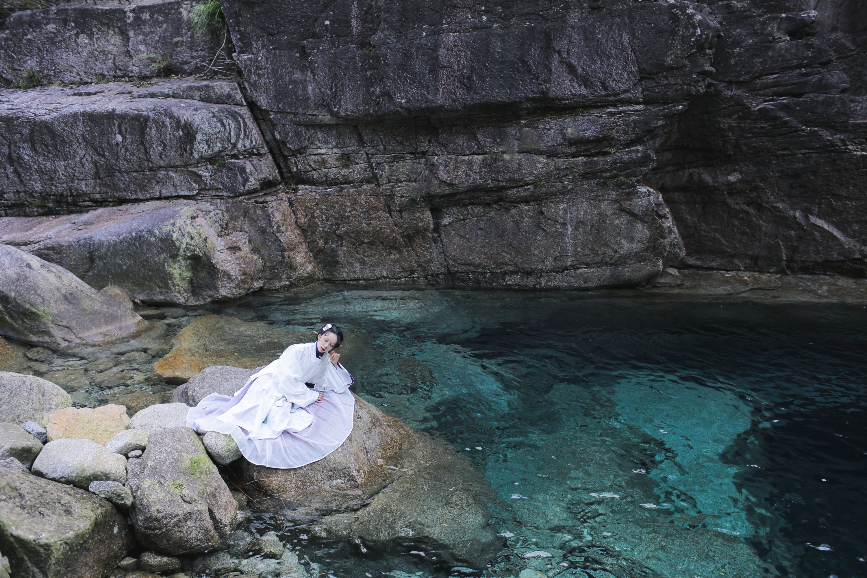 槐枝- – 《枕石听泉》[27P] 插图5