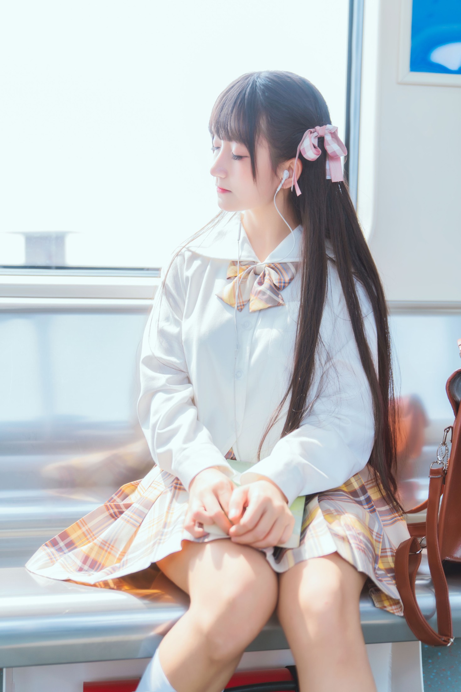 关关之猪w – 《地铁JK少女》[33P] 插图3