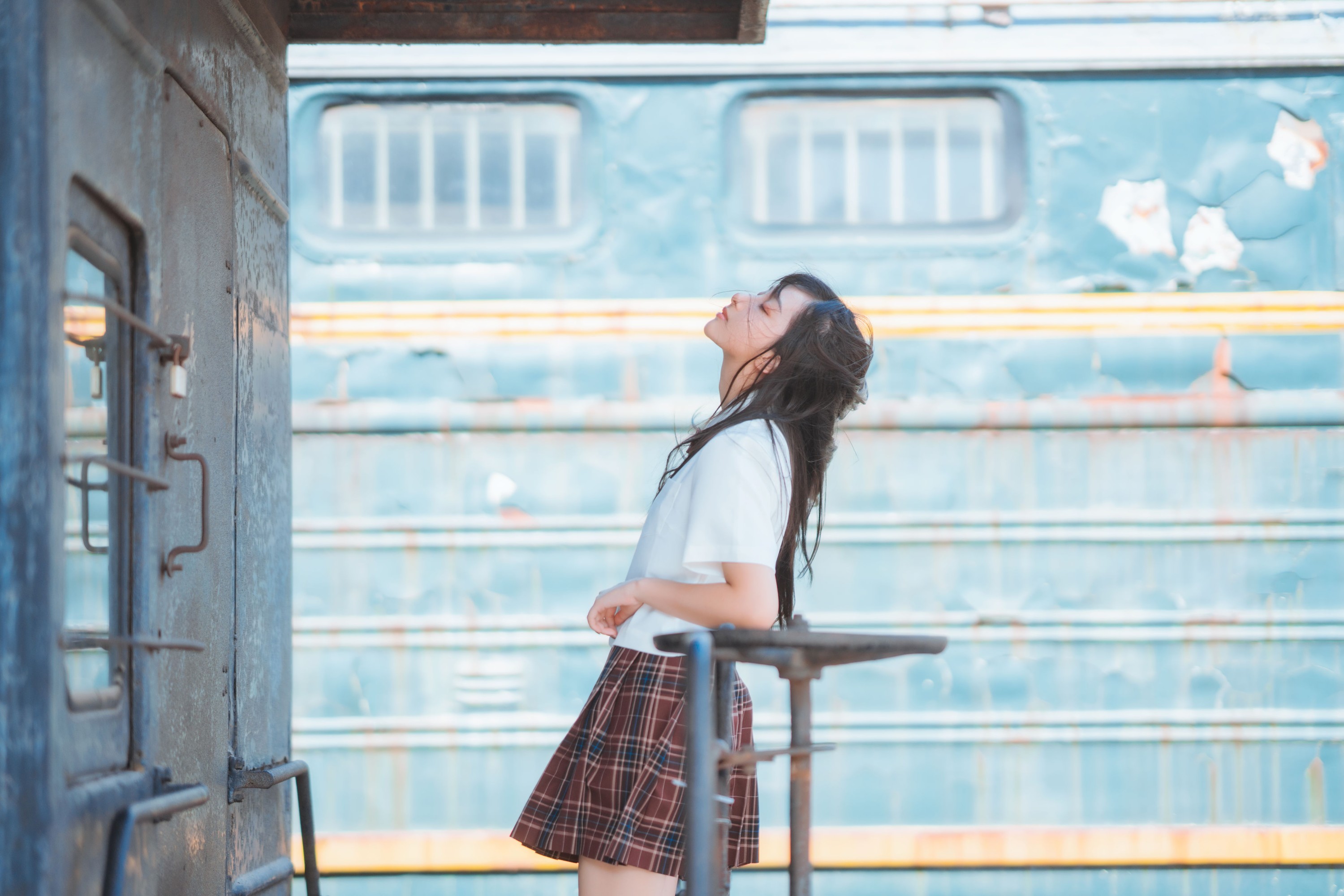 鲁鲁羽落子 – 《青春列车》[32P] 插图5