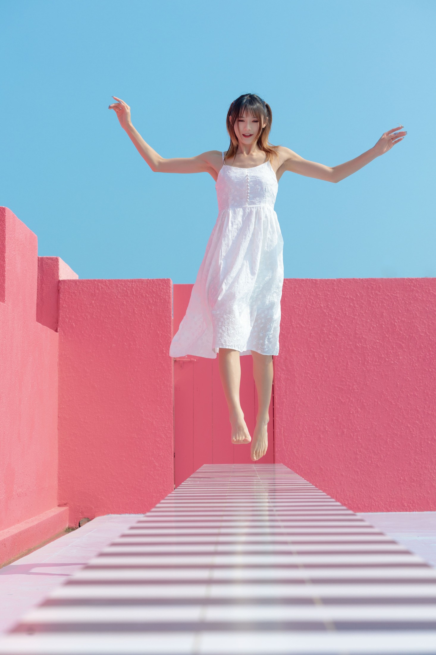 兔子Zzz不吃胡萝卜 – 《彩色迷宫》[32P] 插图5