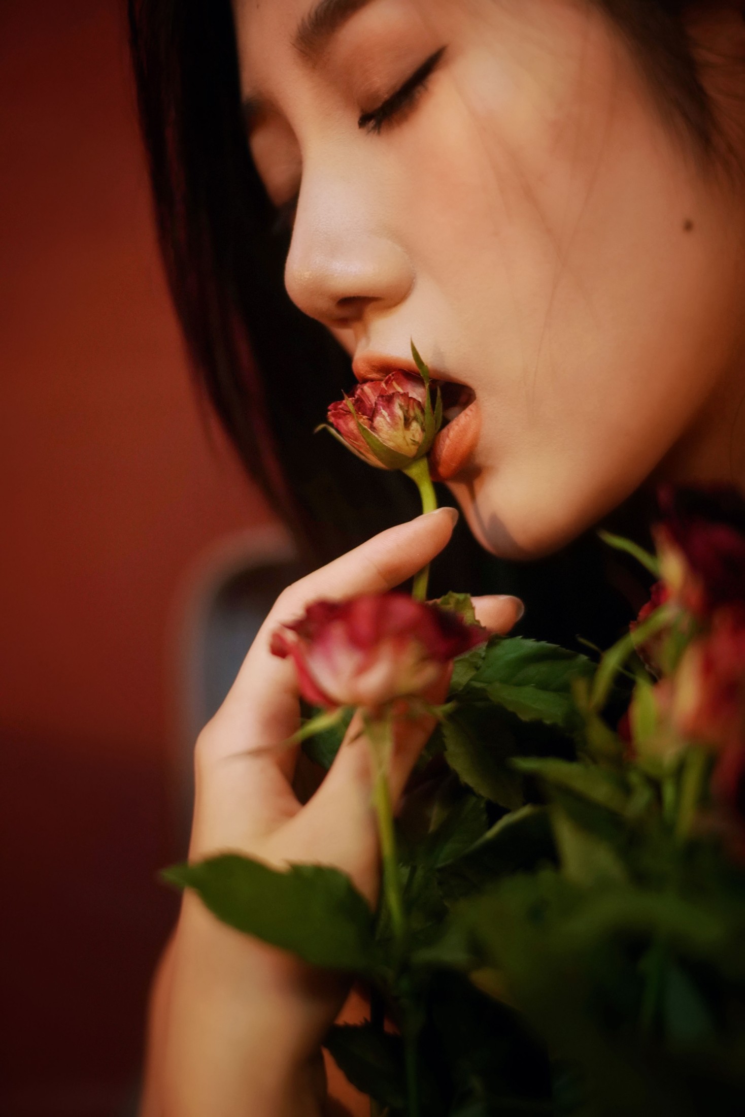 o1ne万 – 《孤寂的玫瑰之旅》[28P] 插图3