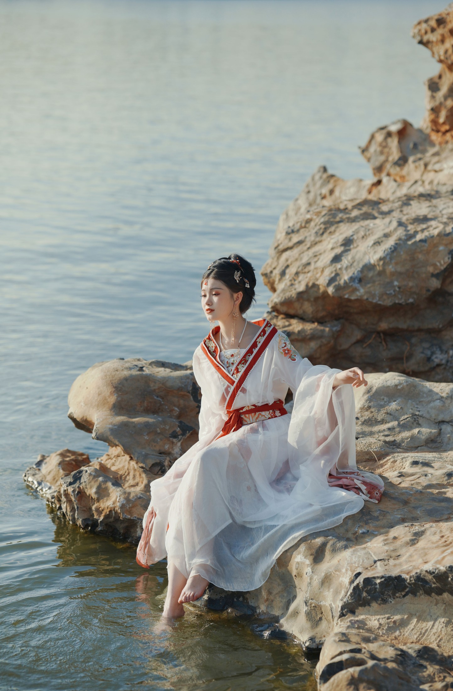 悦璃 – 《总有人间一两风》[24P] 插图5