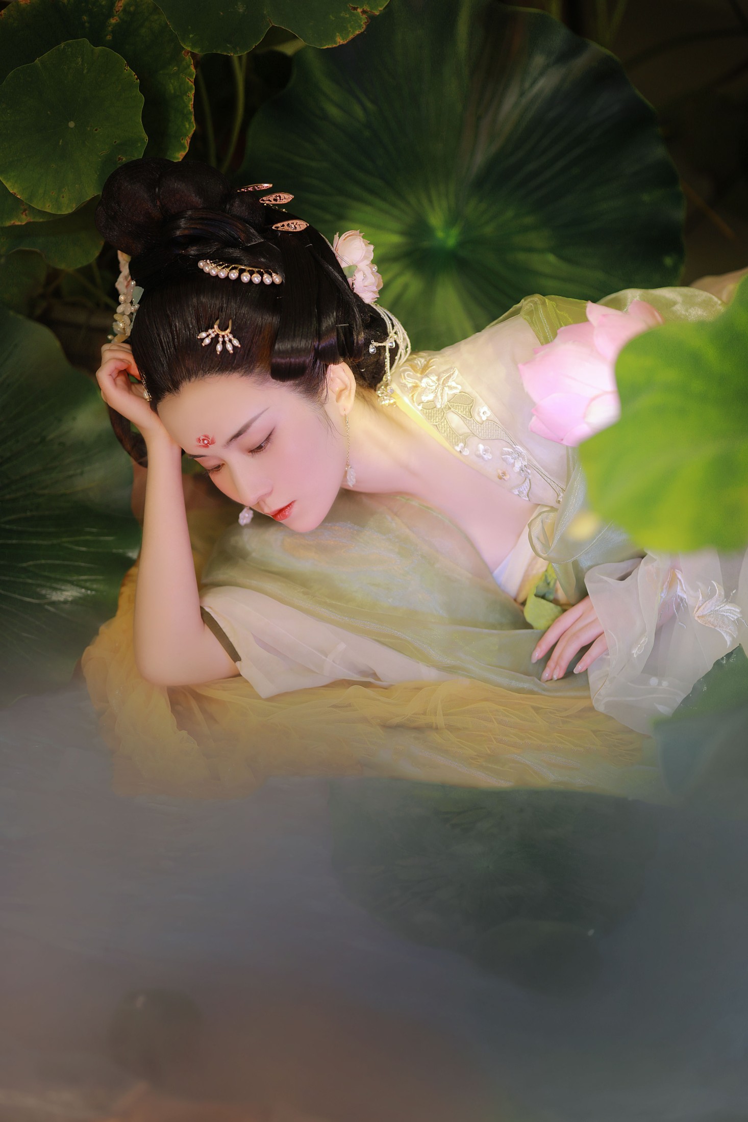 也清秋 – 《云想衣裳花想容》[32P] 插图4